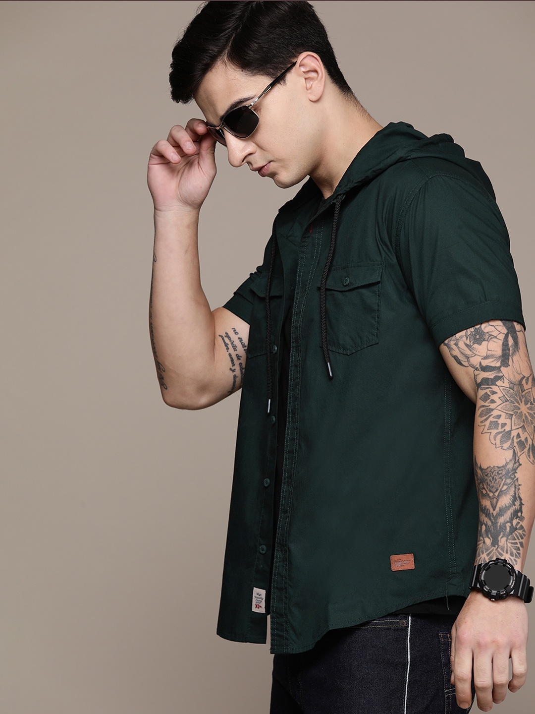 

The Roadster Lifestyle Co. Hooded Pure Cotton Casual Shirt, Green