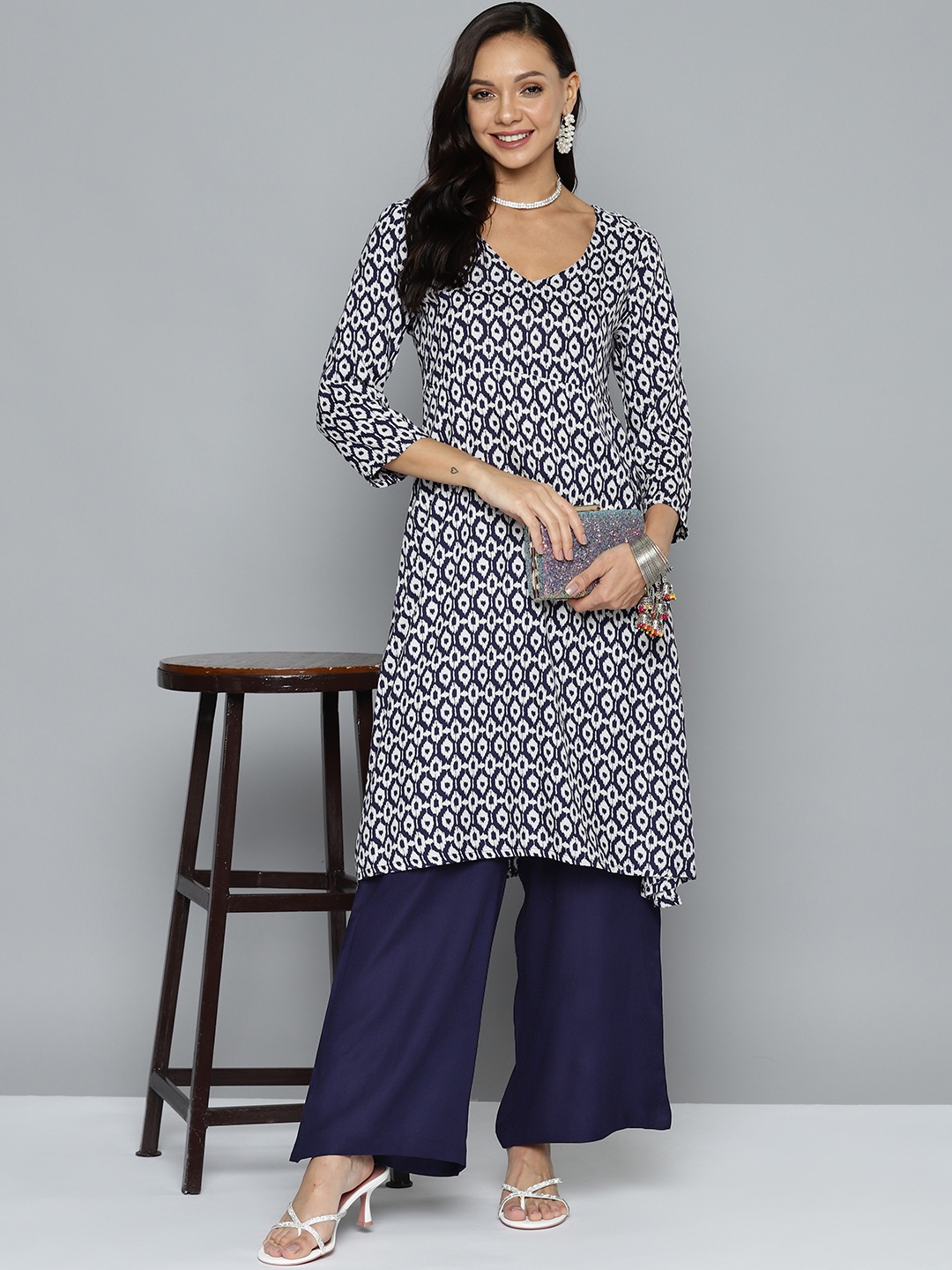 

HERE&NOW Printed Lace-Up Detail A-Line Kurta with Palazzos, Navy blue