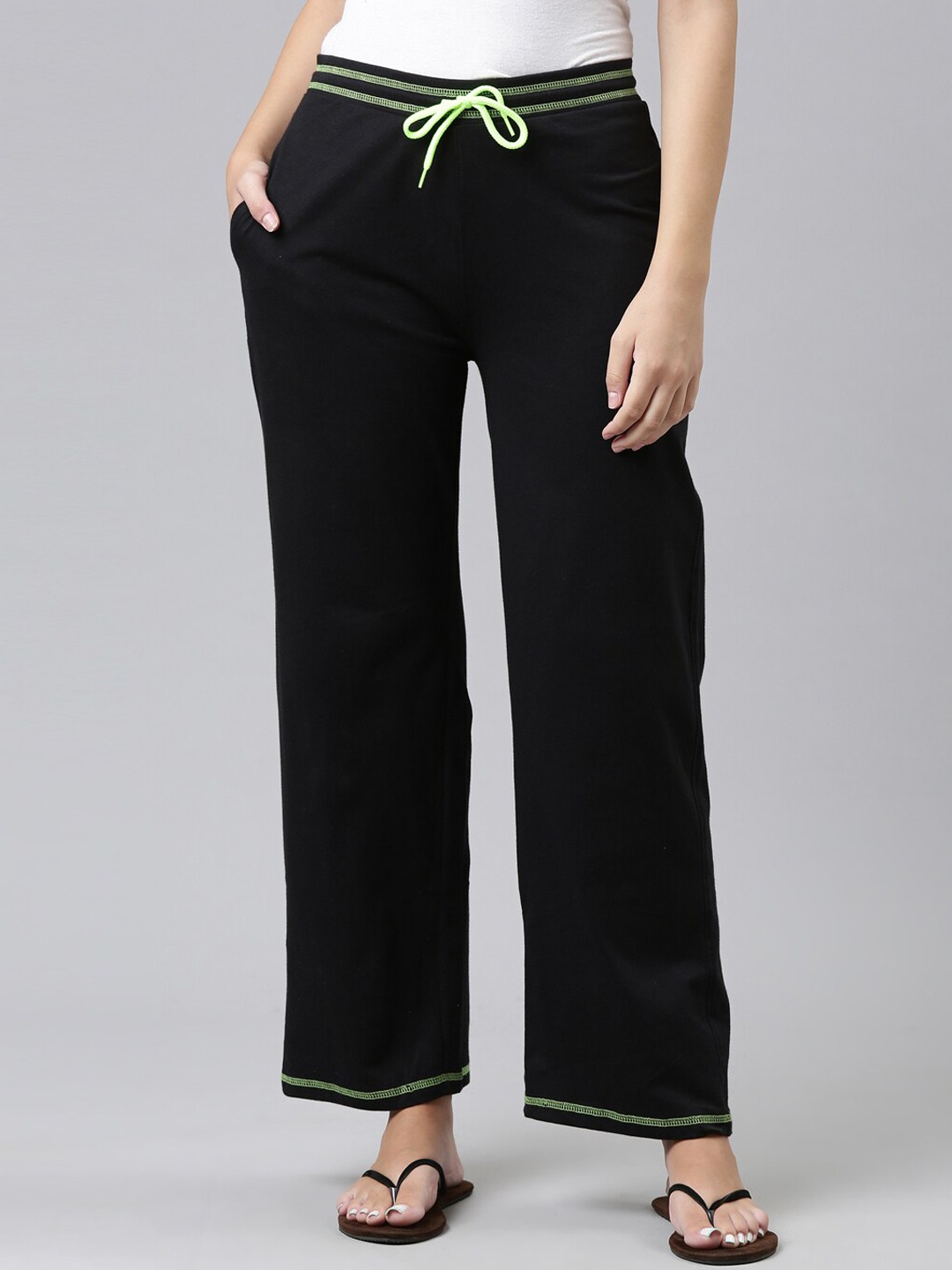 

Kryptic Women Relaxed Fit Fit Mid-Rise Lounge Pants, Black