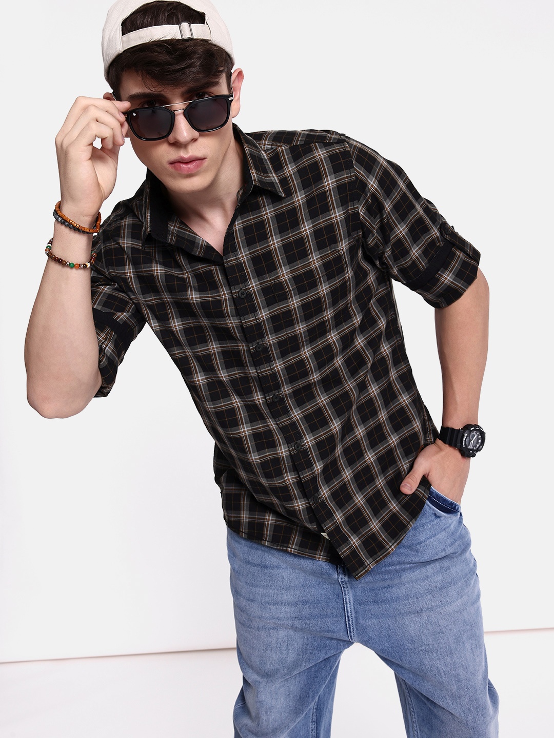 

The Roadster Lifestyle Co. Men Jet Black Pure Cotton Is In The Air Infused Checks Shirt