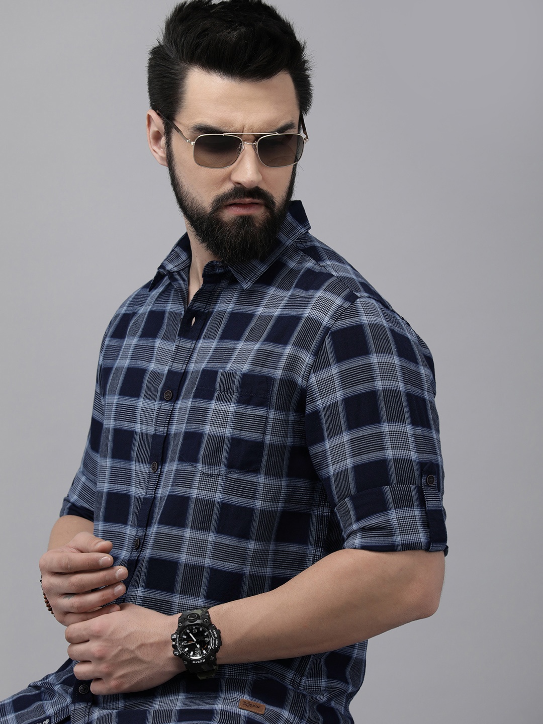 

The Roadster Lifestyle Co. Men Cotton Linen Tartan Checked Opaque Casual Shirt, Navy blue
