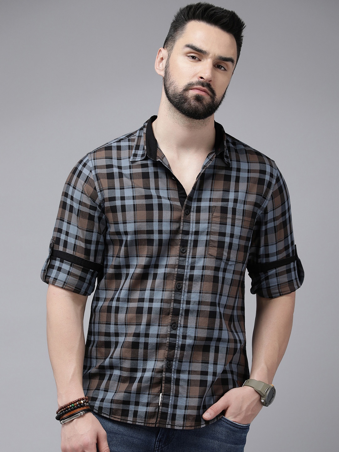 

The Roadster Lifestyle Co. Men Pure Cotton Checked Casual Shirt, Black