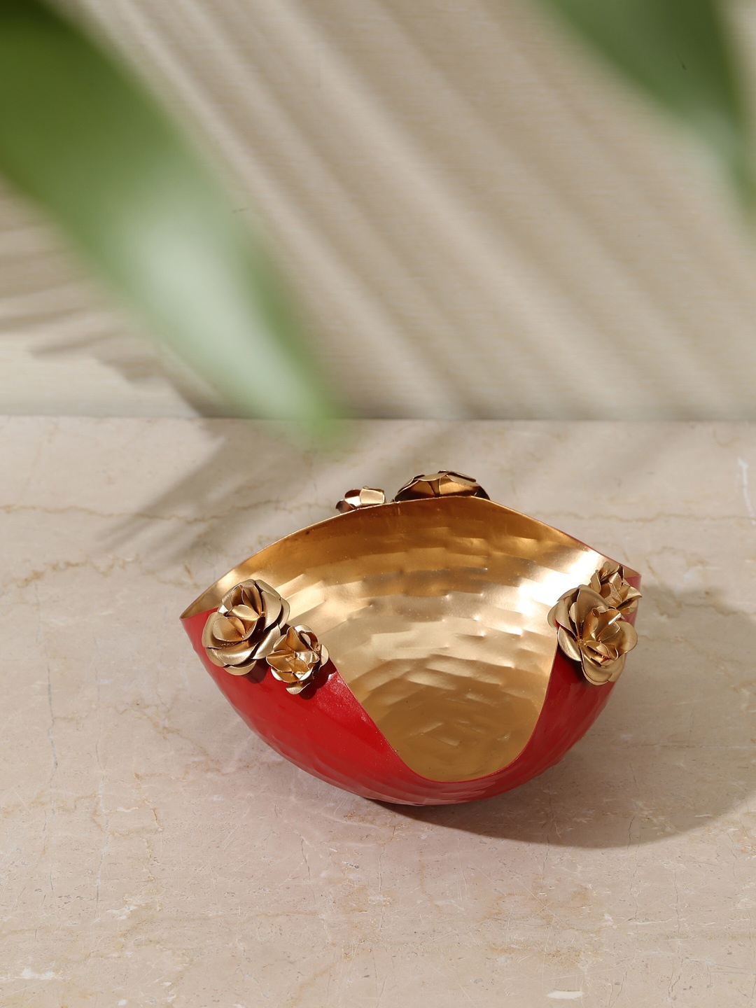 

Amoliconcepts Vintage Treasures Red & Gold-Toned Small Flower Pattern Food Platter