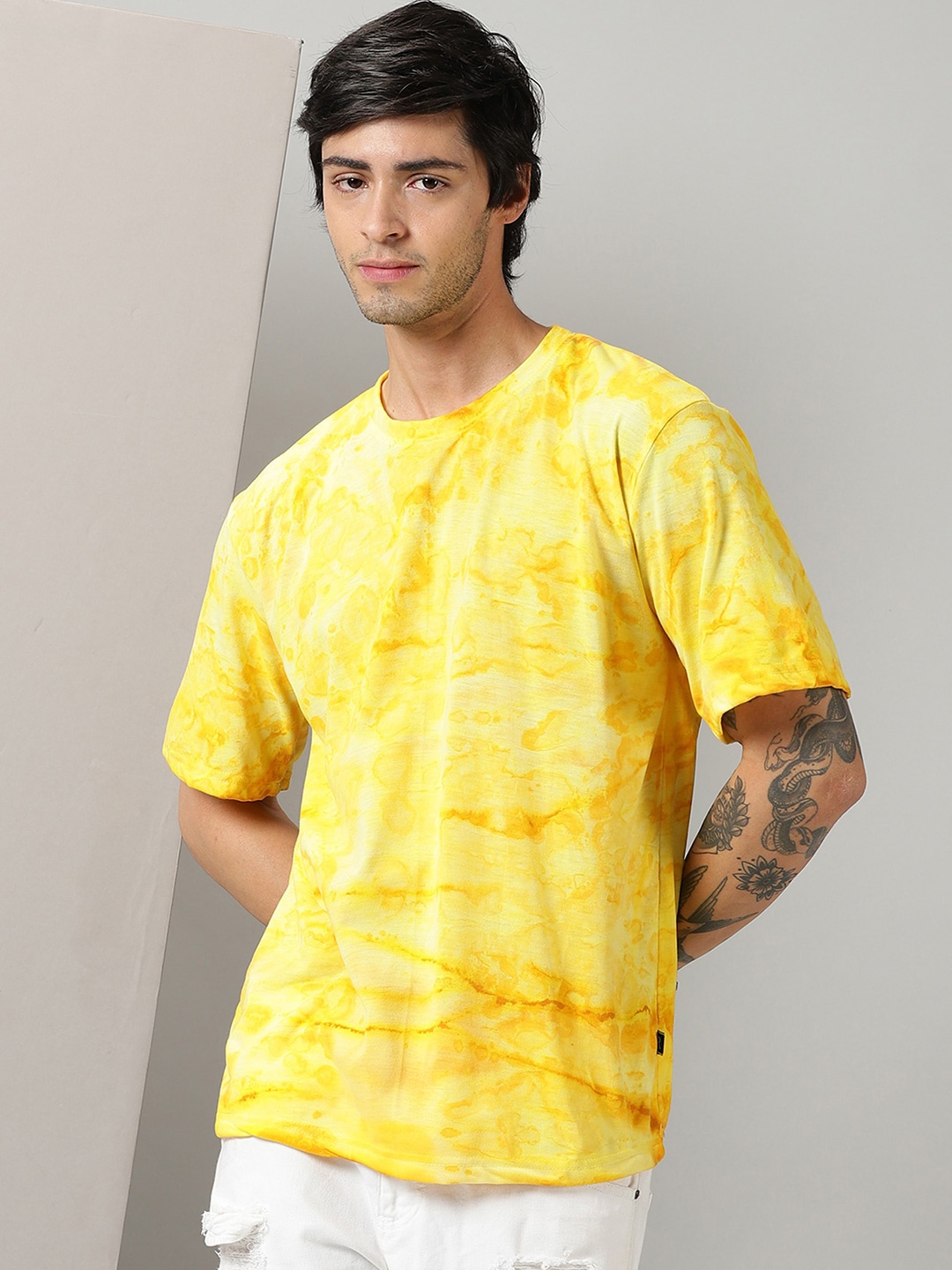 

Rodzen Dye and Tie Pure Cotton Oversize Fit T-shirt, Yellow