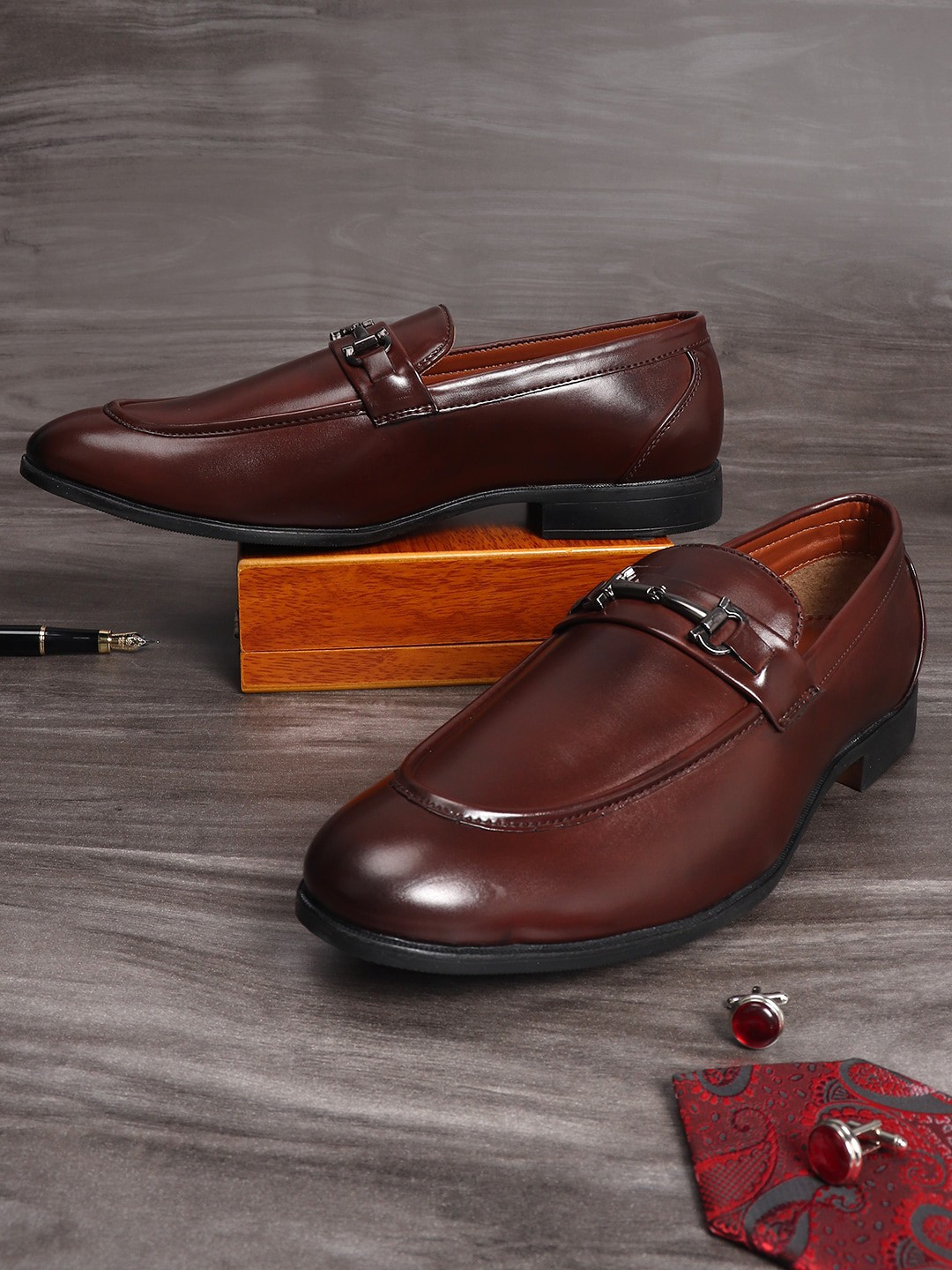 

MUTAQINOTI Men Patent Leather Round Toe Casual Loafers, Brown