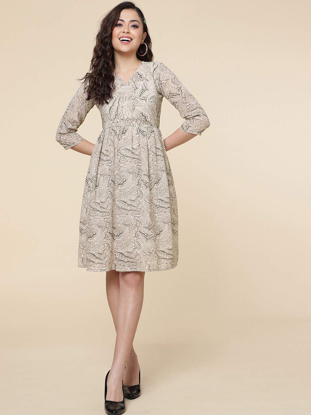 

J Turritopsis Abstract Printed V-Neck Georgette Fit & Flare Dresses, Cream