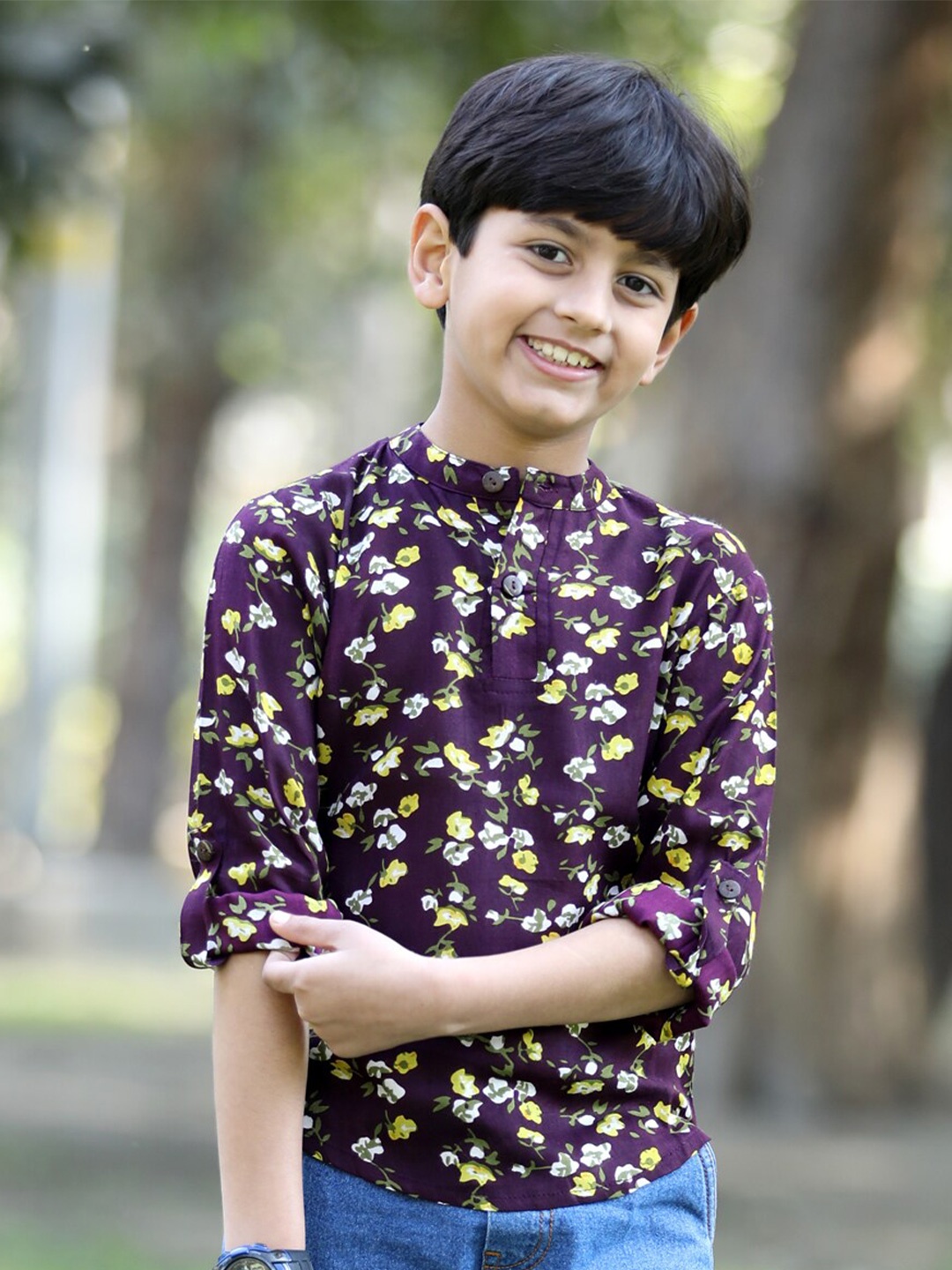 

Cutiekins Boys Floral Printed Mandarin Collar Roll-Up Sleeve Shirt, Purple