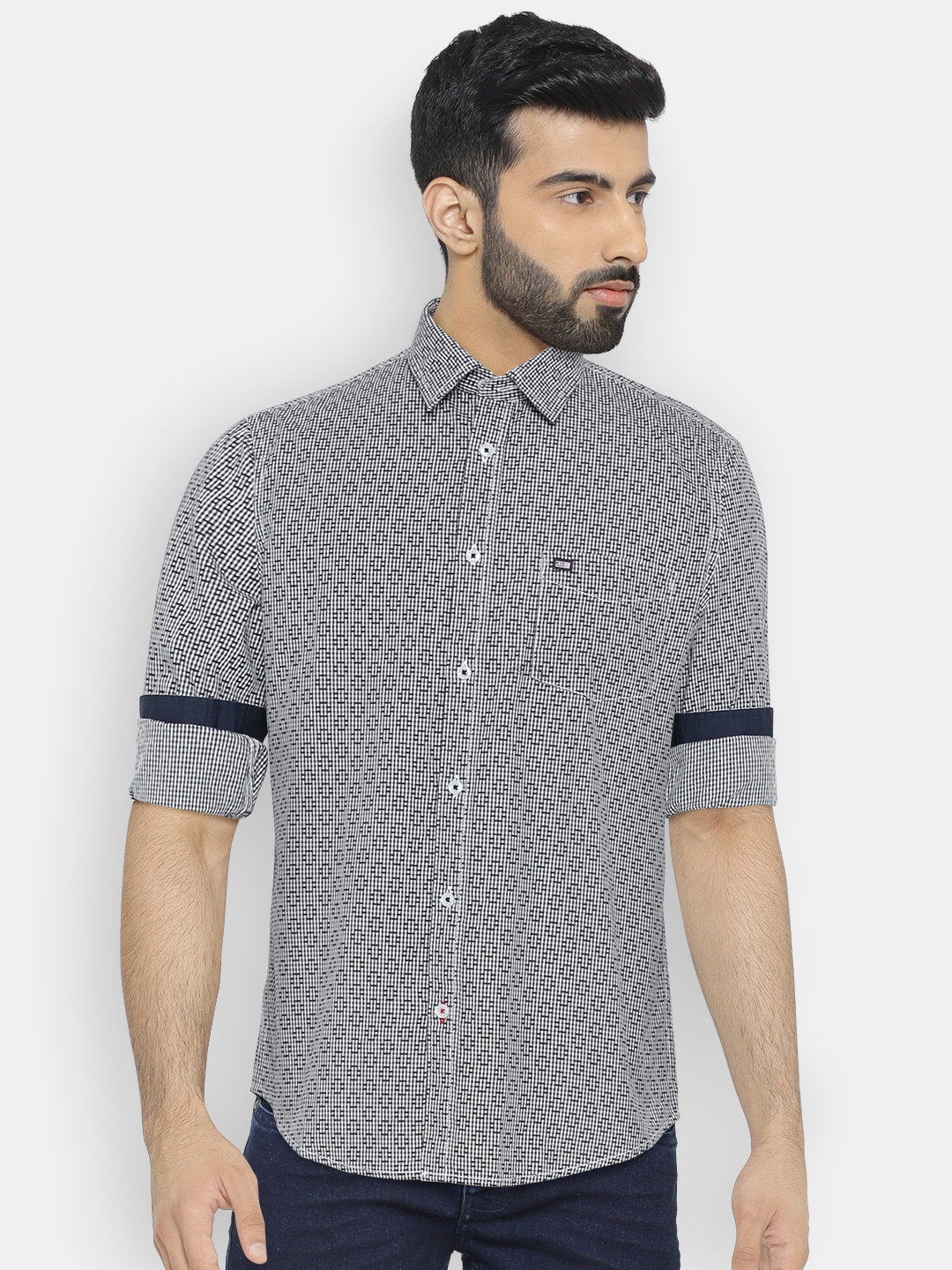 

Arrow Sport Men Black & White Slim Fit Self-Design Casual Shirt