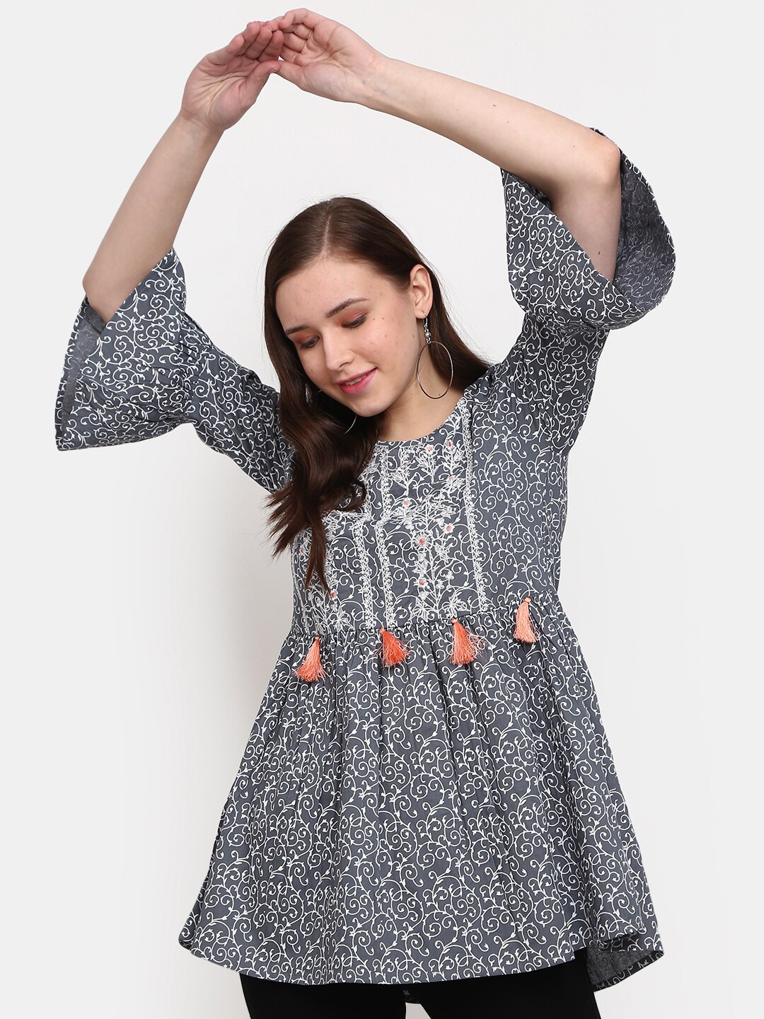 

V-Mart Ethnic Motifs Printed Round Neck Kurti, Grey