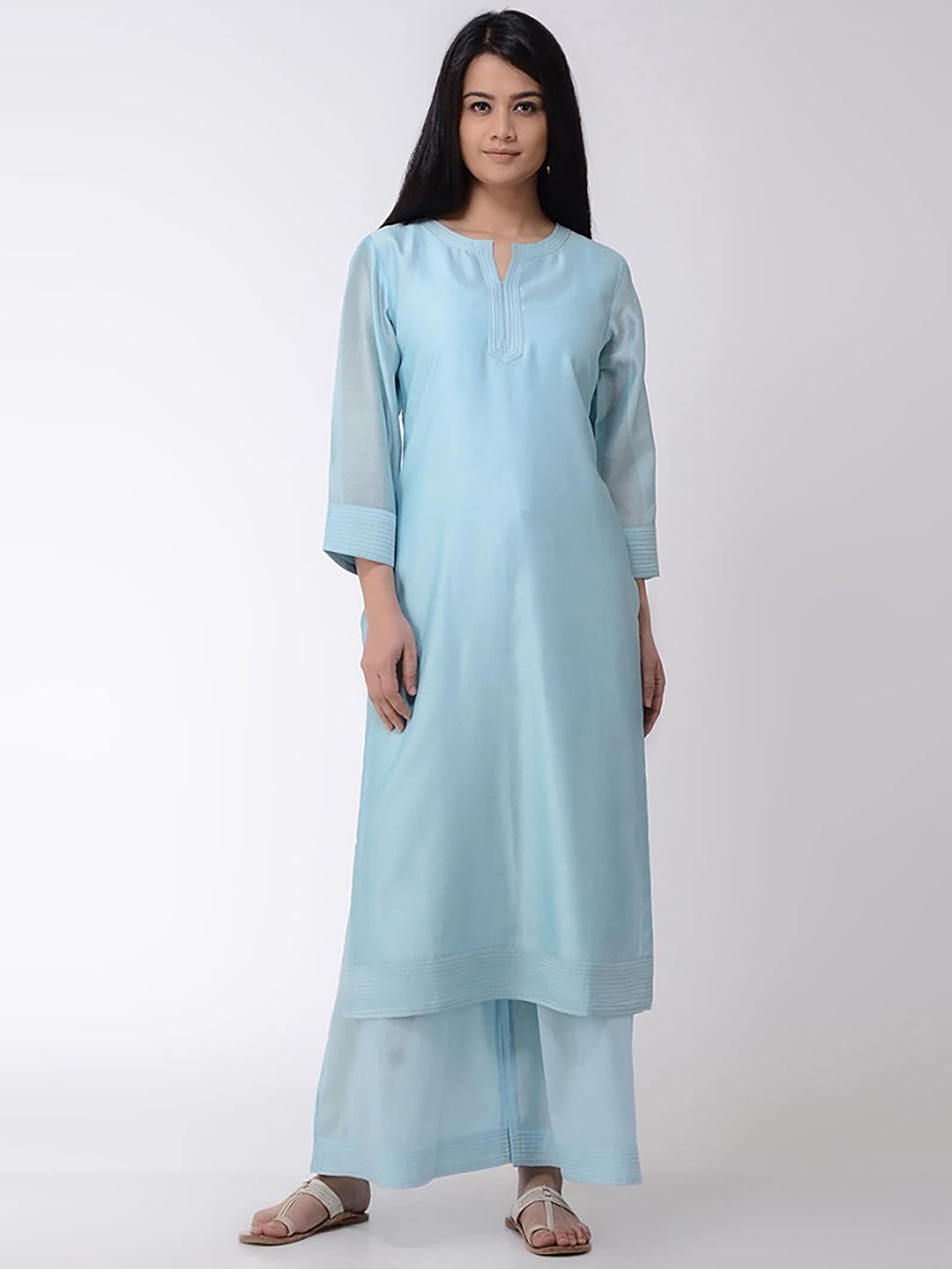 

SMRITI GUPTA Women Chanderi Silk Round Neck Long Sleeves Straight Kurta, Blue