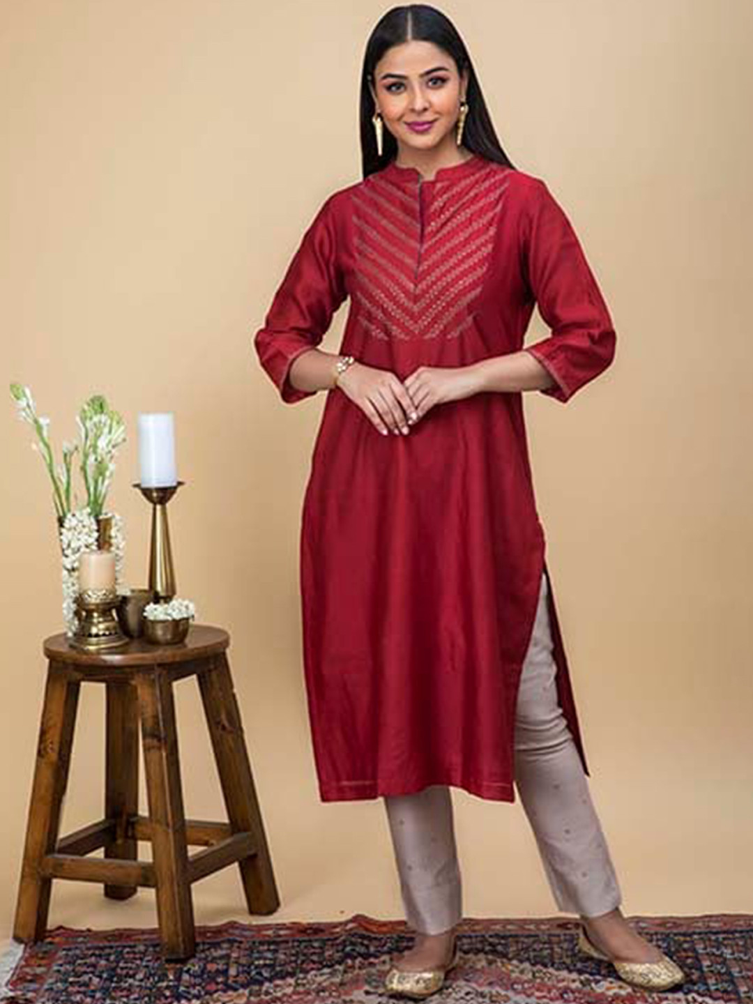 

SMRITI GUPTA Embroidered Aari Work Chanderi Cotton Kurta with Trousers, Maroon
