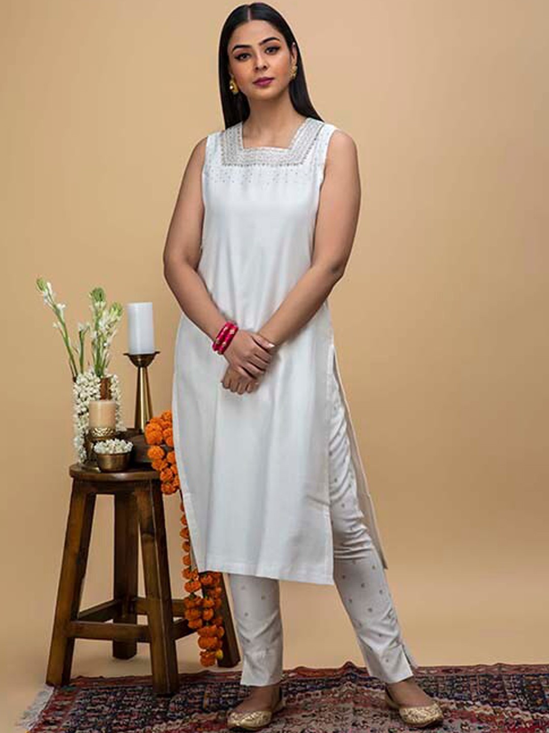 

SMRITI GUPTA Embroidered Aari Work Chanderi Cotton Kurta with Trousers & With Dupatta, Off white