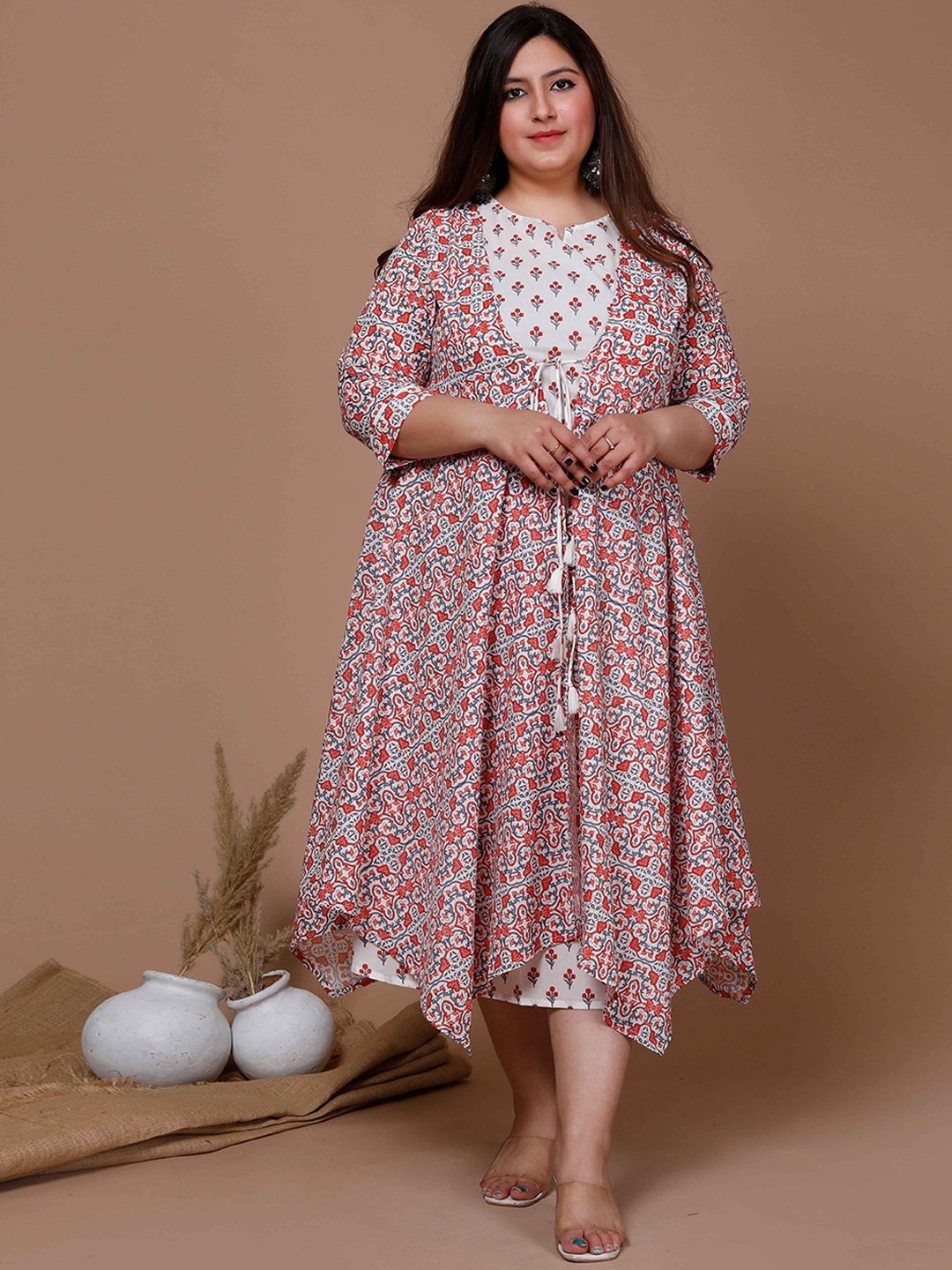 

MIRAVAN Plus Size Women Floral Printed Cotton Sleeveless Kurta With Shrug, White