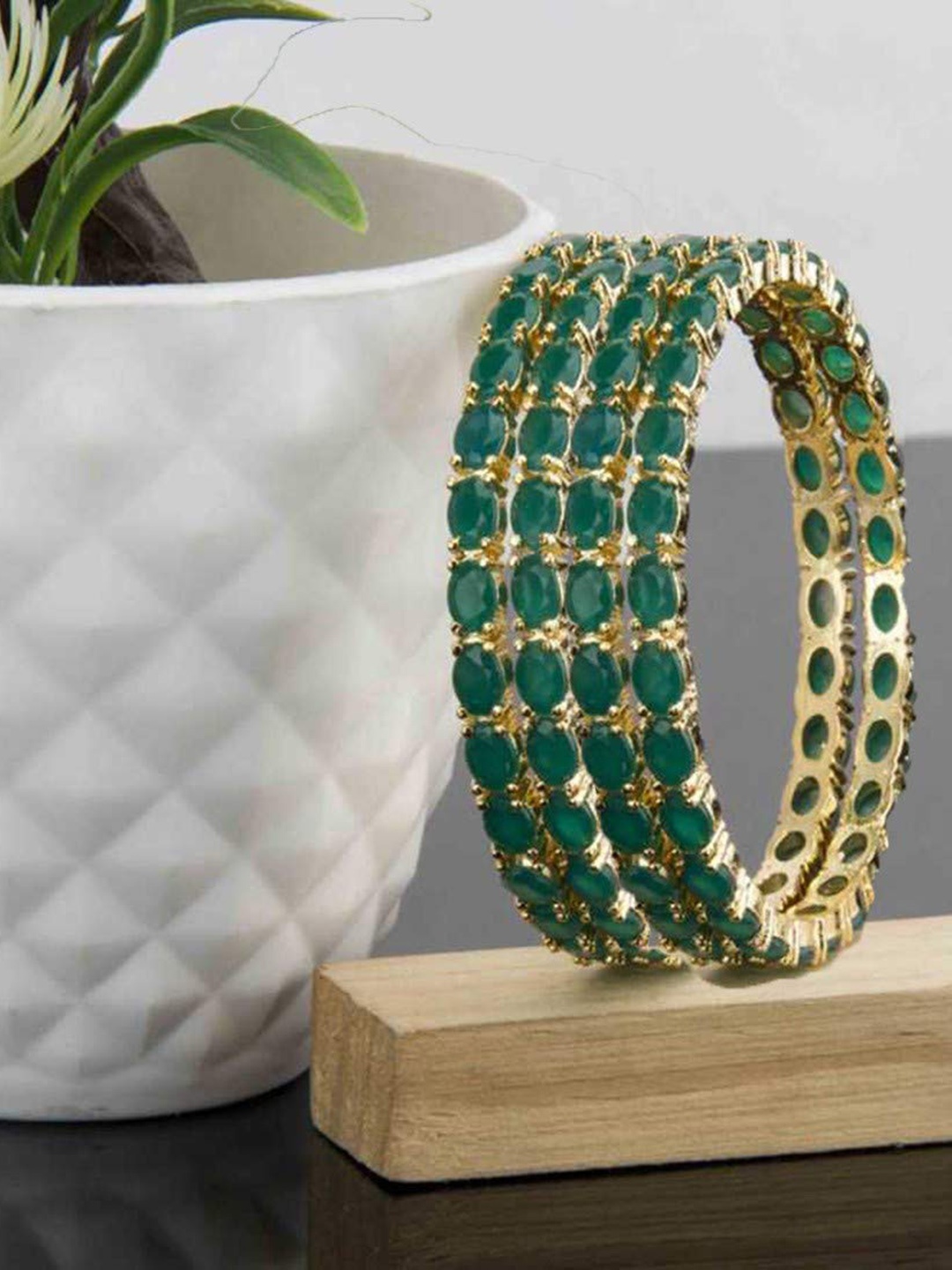 

The Pari Set Of 4 Gold-Plated AD-Studded Bangles