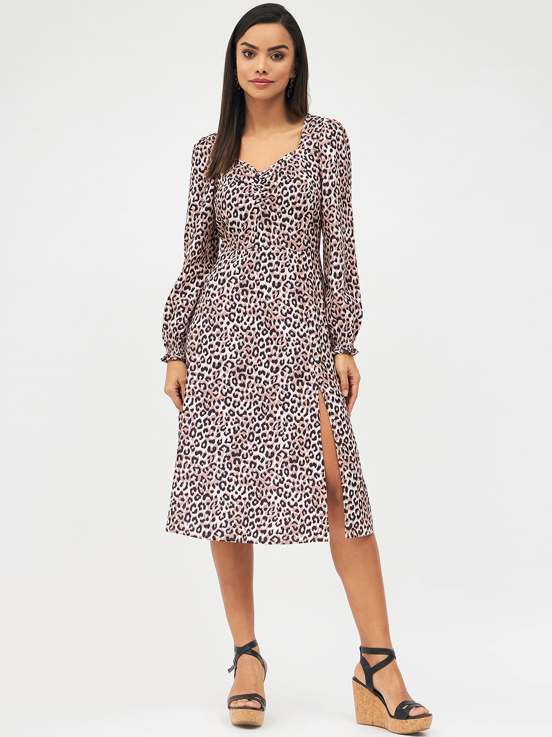 

Harpa Animal Printed Sweetheart Neck Puff Sleeves A-Line Midi Dress, Beige