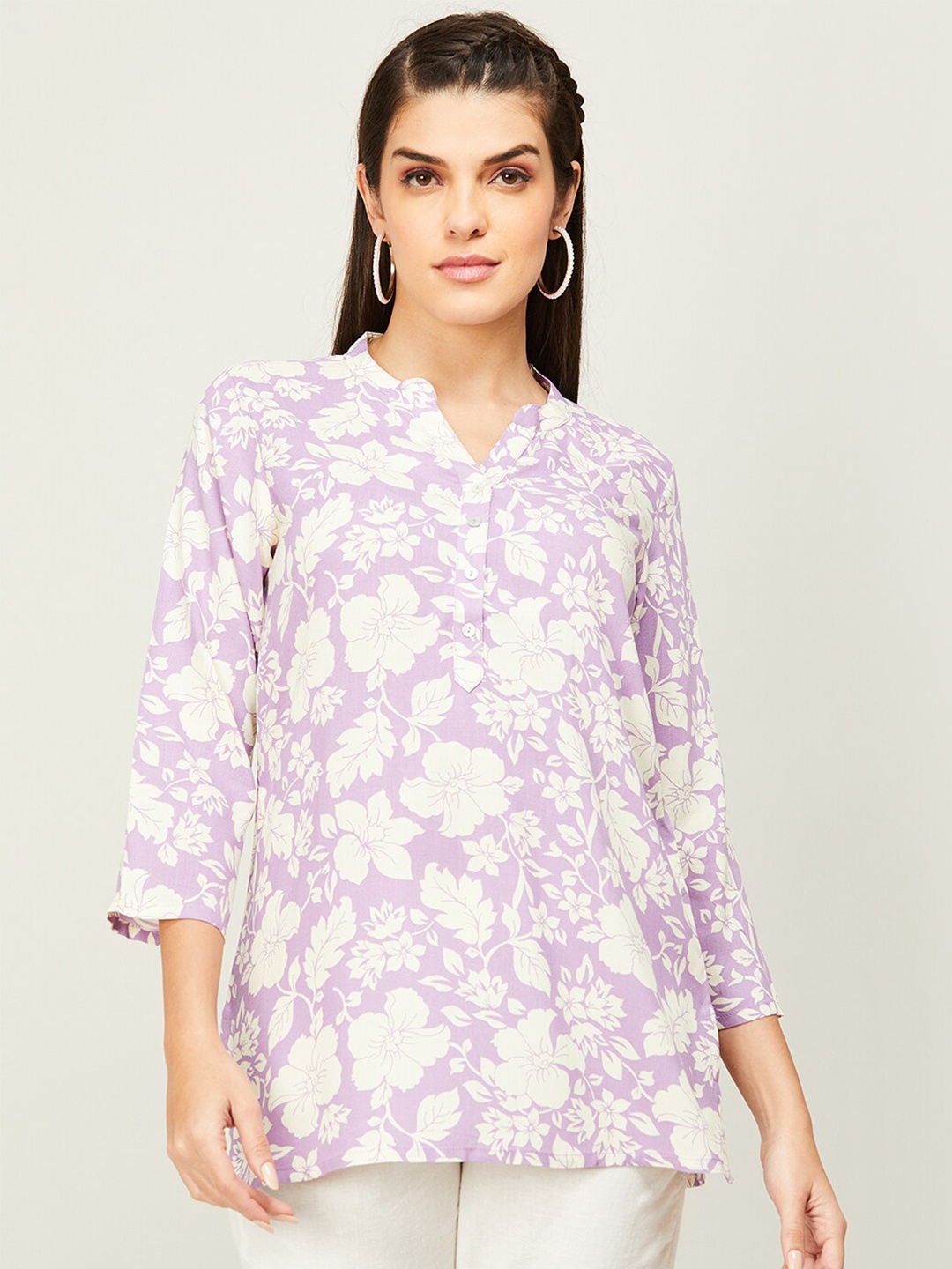 

Melange by Lifestyle Floral Printed Round Neck Straight Kurti, Purple