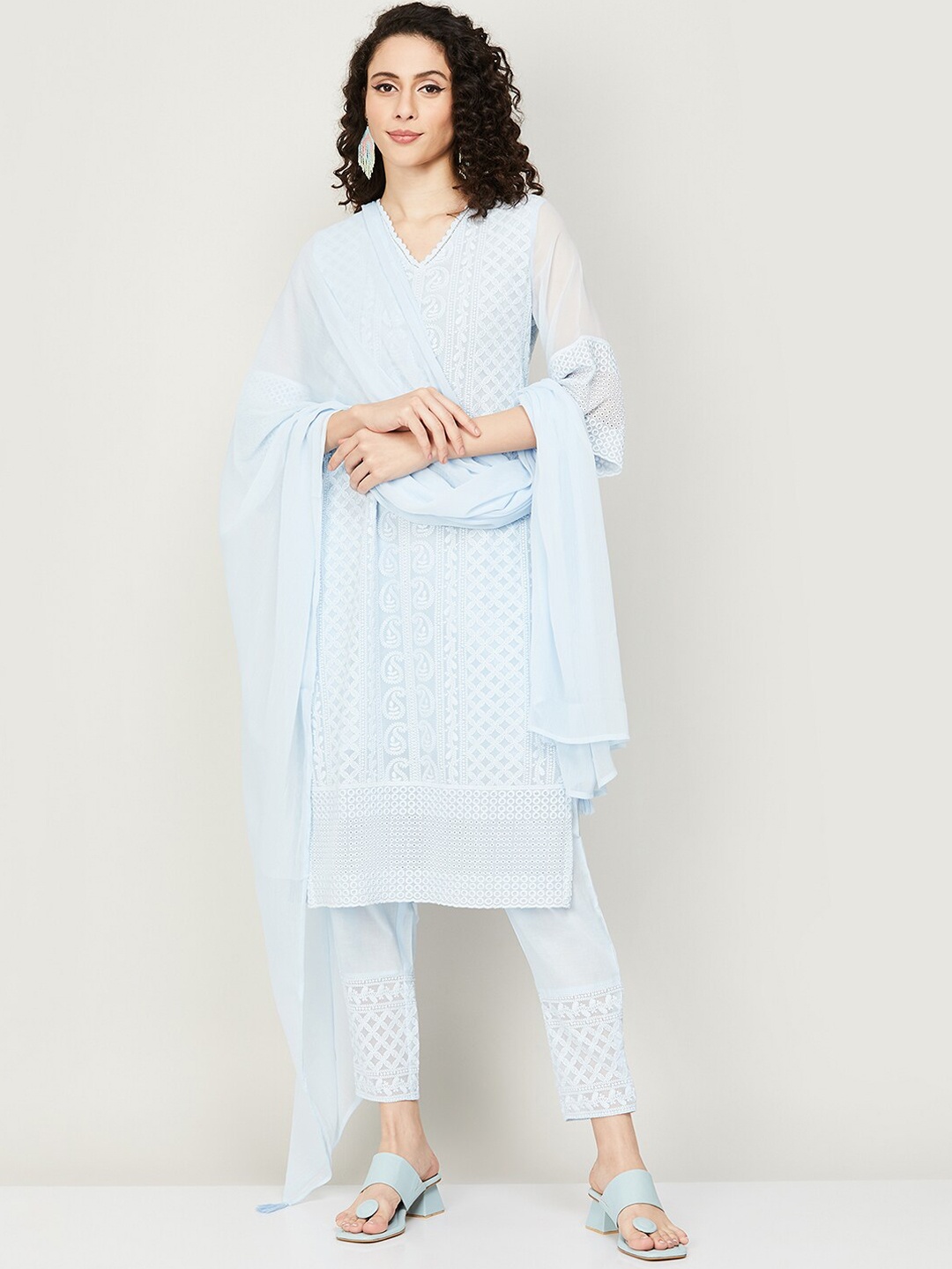 

Melange by Lifestyle Embroidered V-Neck Straight Kurta with Trousers & With Dupatta, Turquoise blue