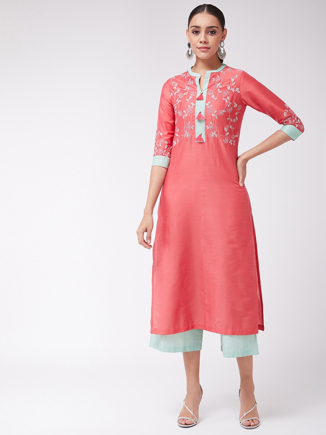 

Pannkh Floral Embroidered Thread Work Kurta with Palazzos, Pink