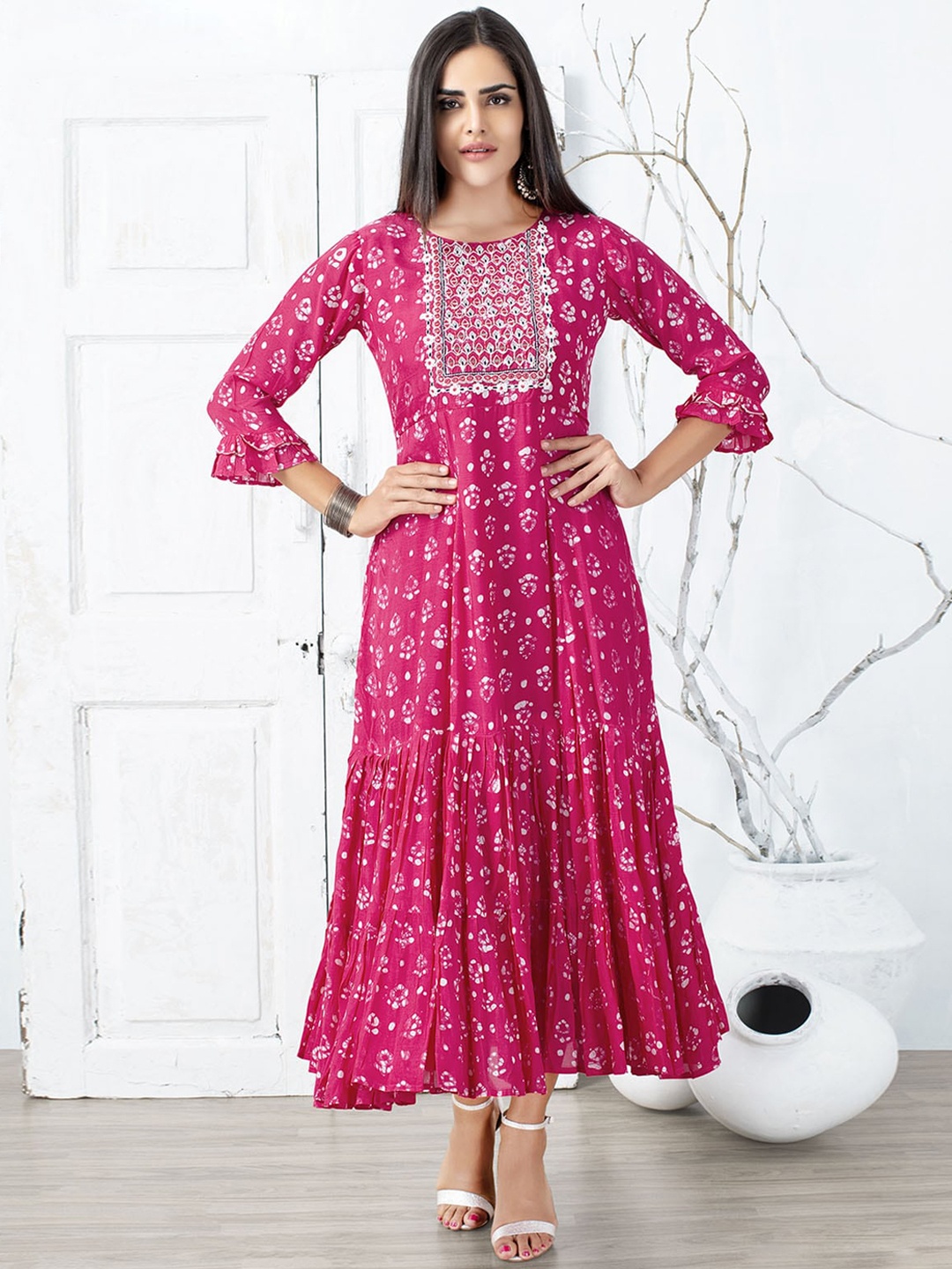 

ODETTE Women Pink Geometric Printed Flared Sleeves Mirror Work Anarkali Kurta