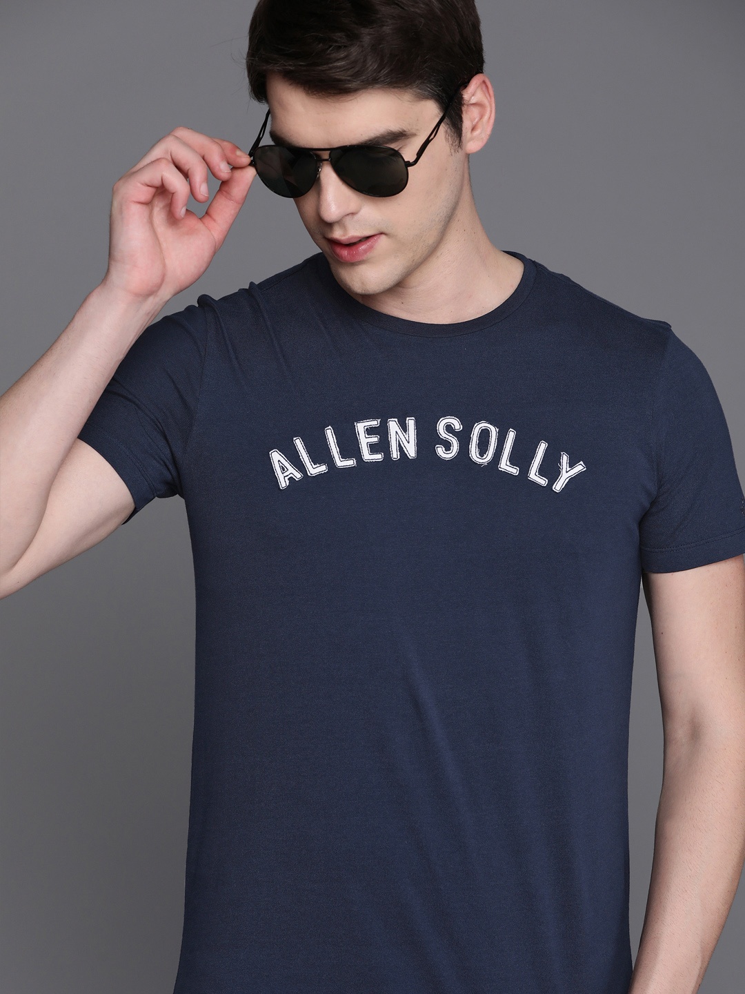 

Allen Solly Brand Logo Printed Pure Cotton Applique T-shirt, Navy blue