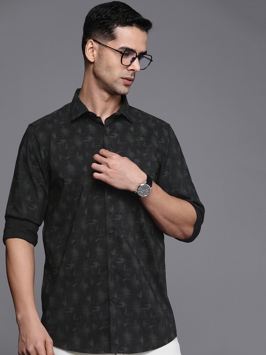 

Allen Solly Slim Fit Geometric Printed Semi Formal Shirt, Black