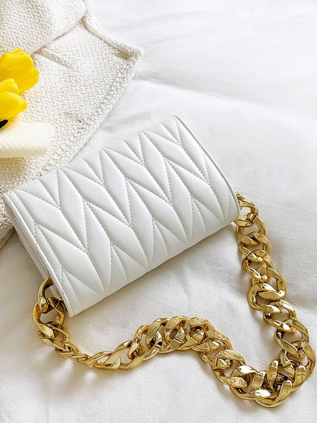 

Diva Dale Quilted Metal Chain Handheld Bag, White