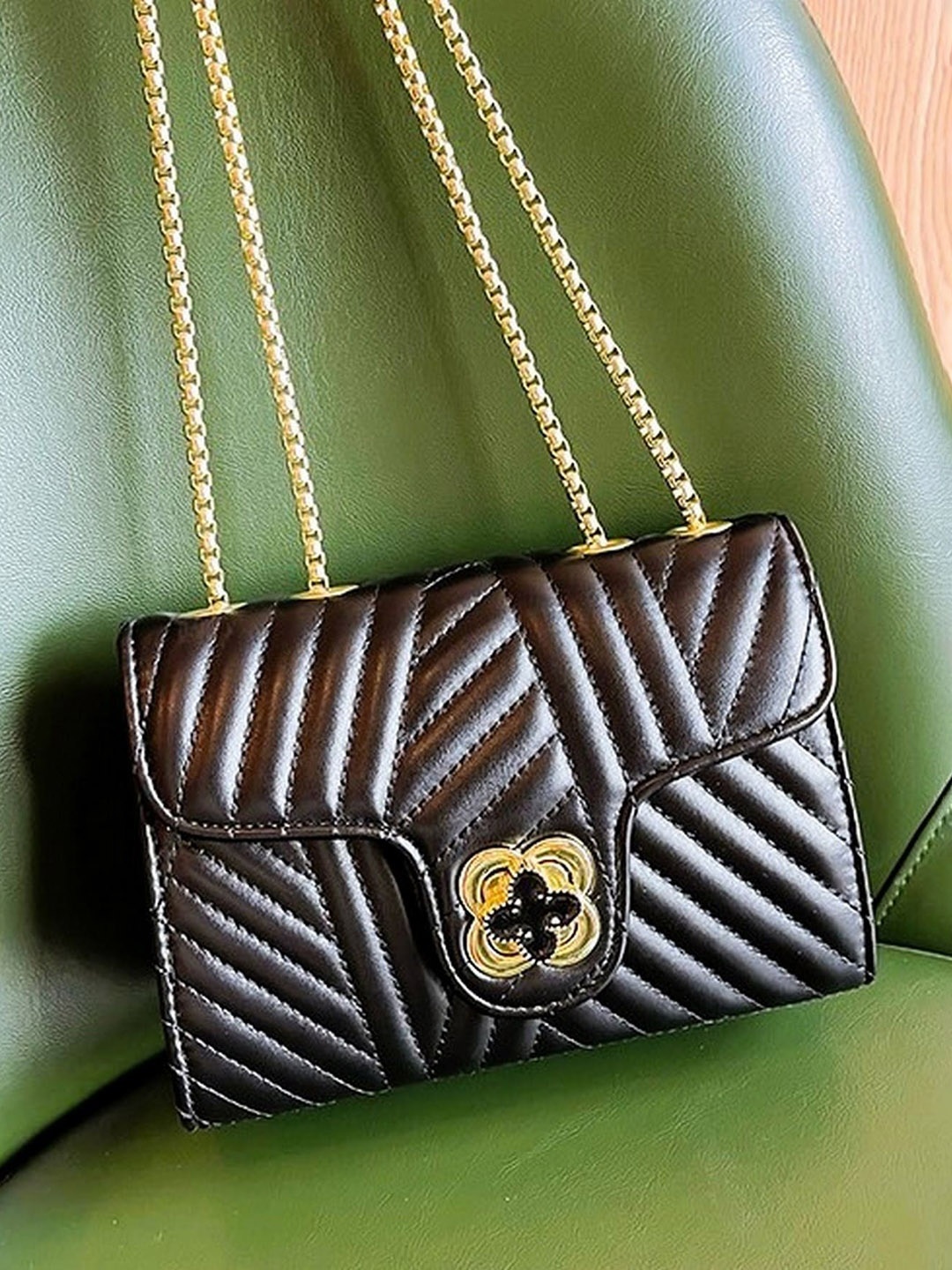 

Diva Dale Textured Structured Sling Bag With Quilted, Black