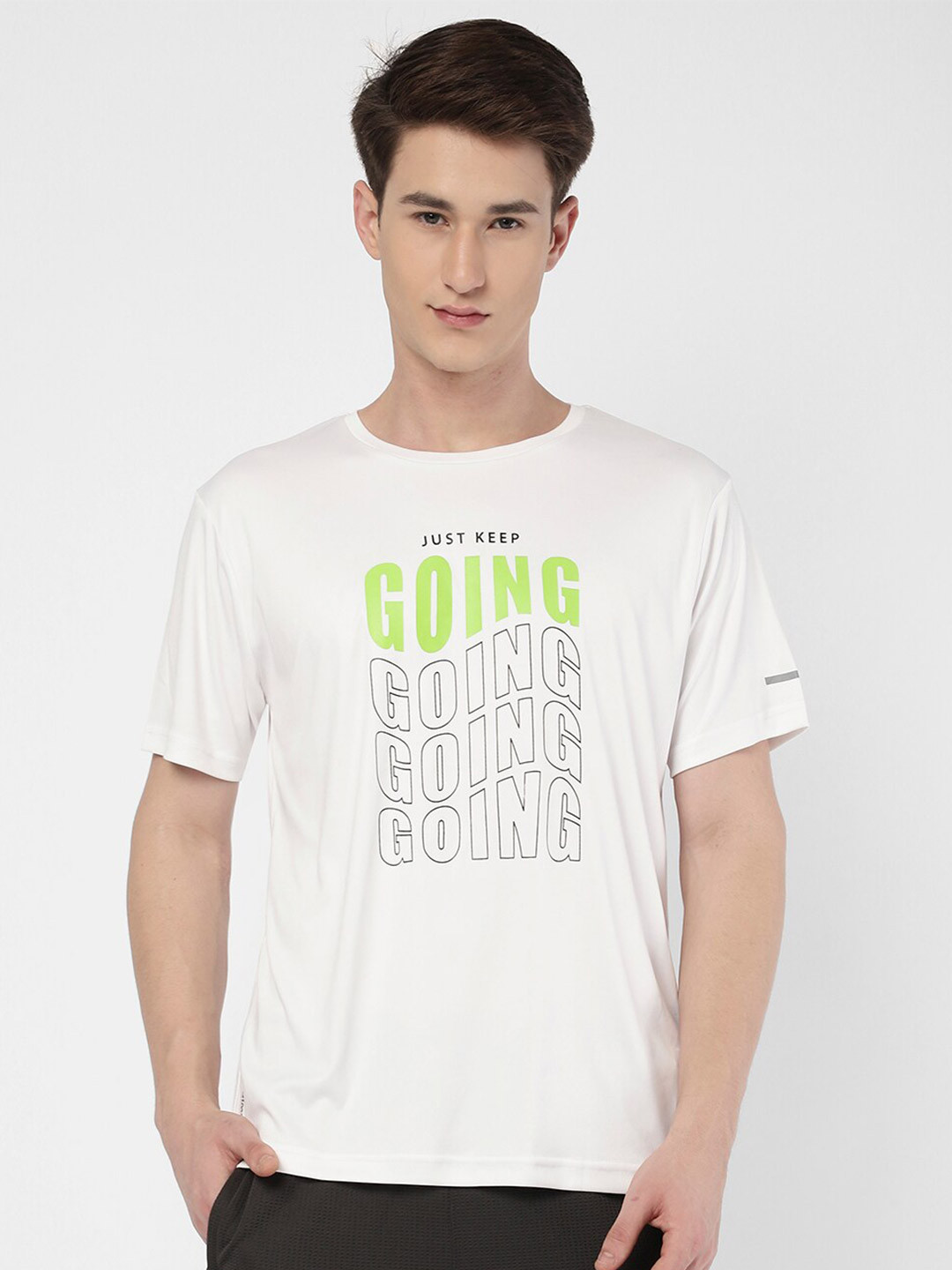 

R&B Typography Printed Short Sleeves T-shirt, White