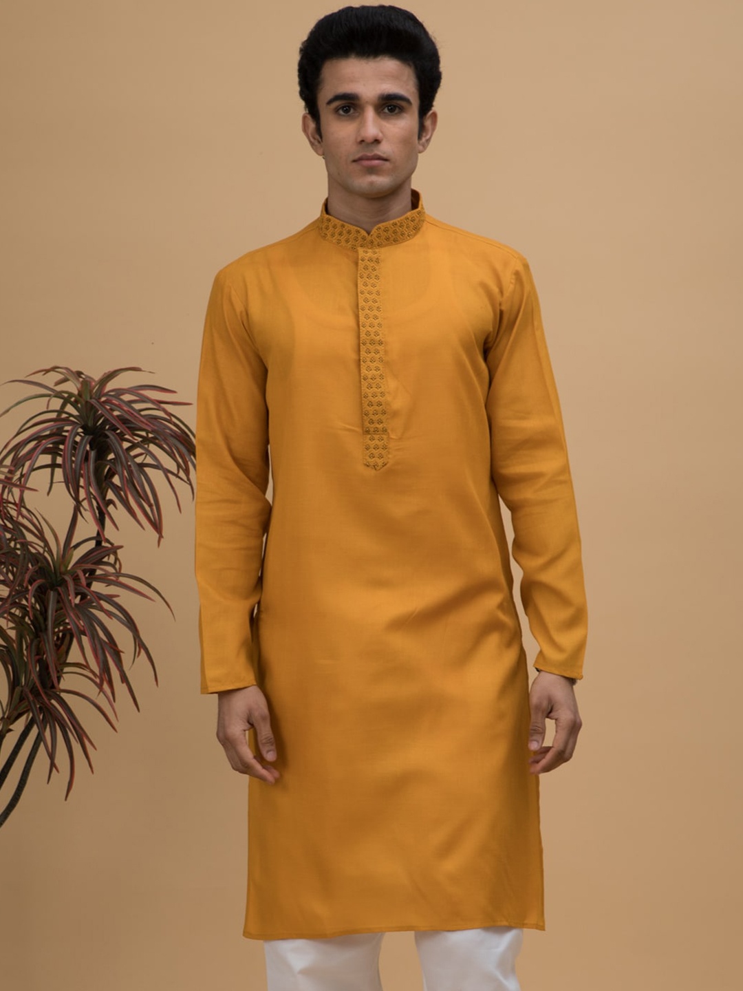 

NEUDIS Men Mandarin Collar Cotton Straight Kurta, Mustard