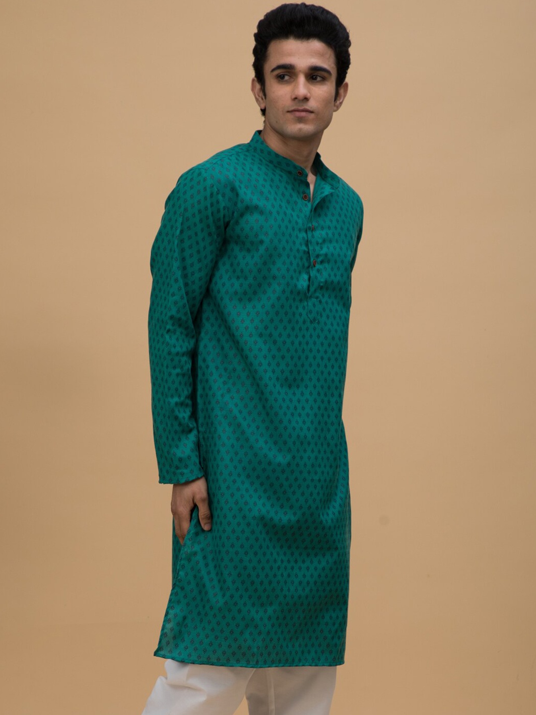 

NEUDIS Men Woven Design Cotton Long Sleeves Kurta, Green