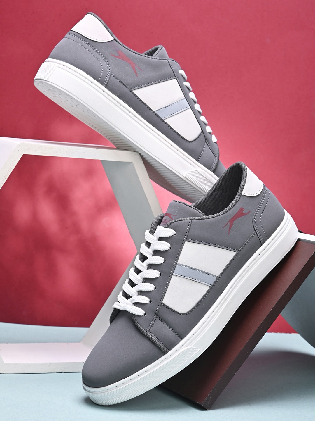 

Slazenger Men Colorblocked Lightweight Comfort Insole Sneakers, Grey