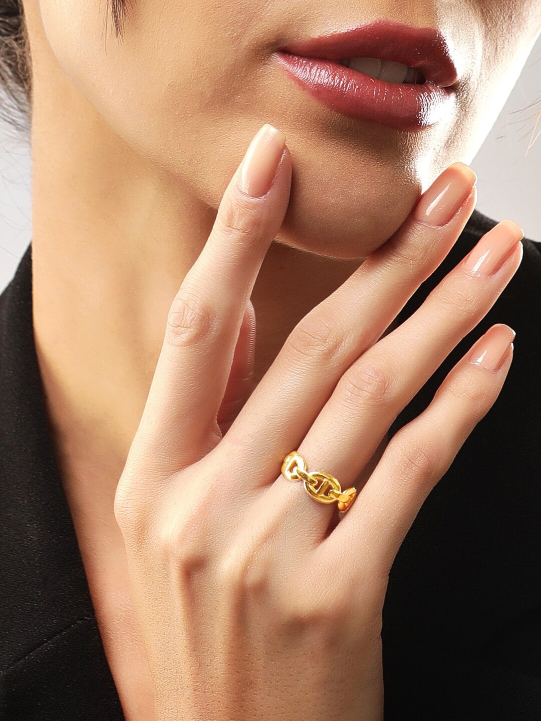 

Rubans Voguish 18K Gold-Plated Adjustable Finger Ring