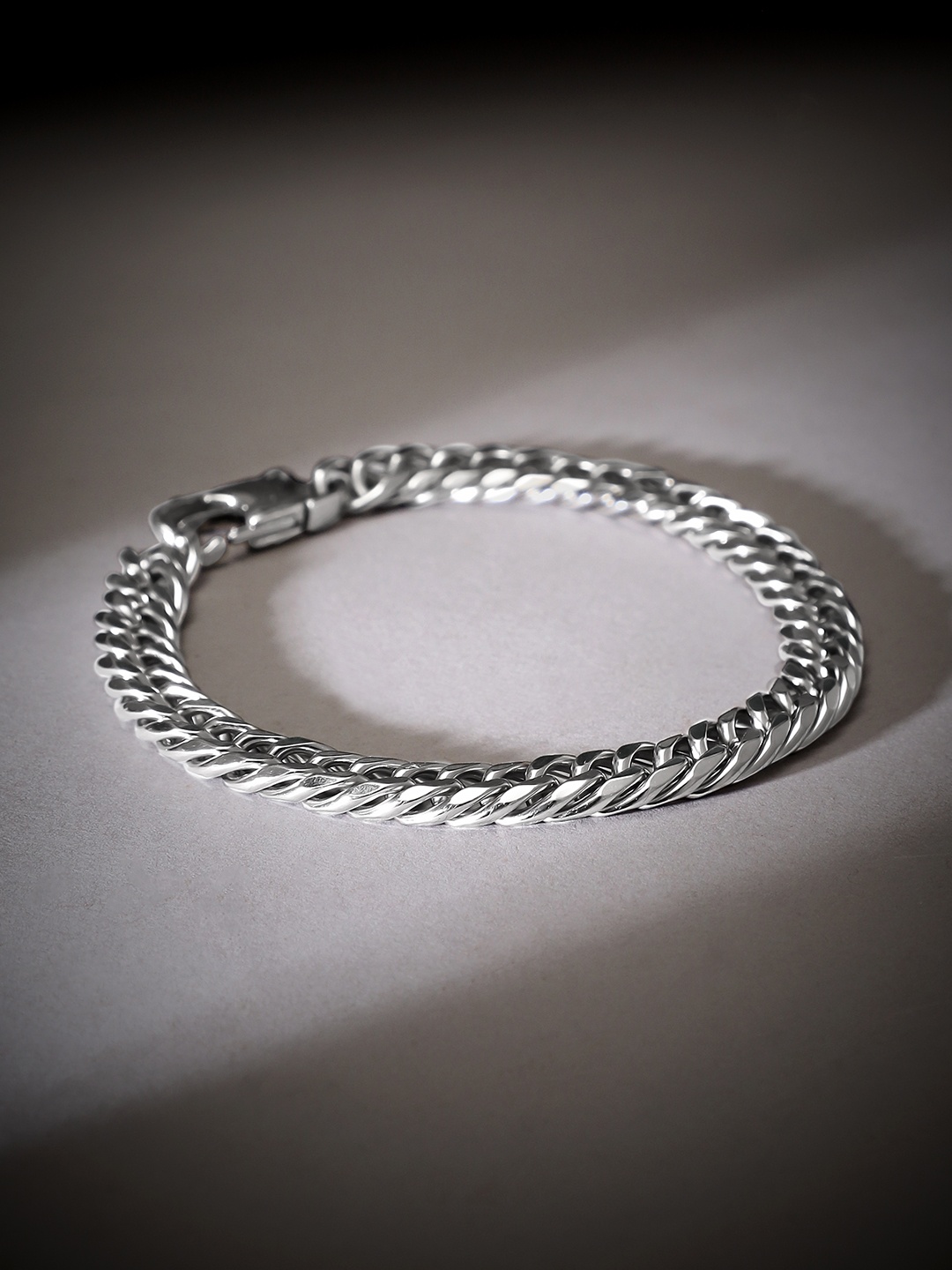 

Roadster Men Silver-Plated Cuban Link Chain Bracelet