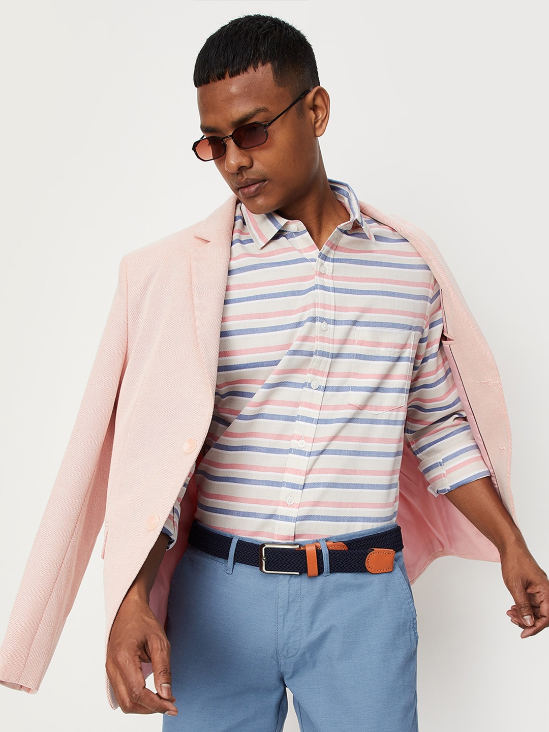

max Men Horizontal Striped Spread Collar Cotton Shirt, Beige