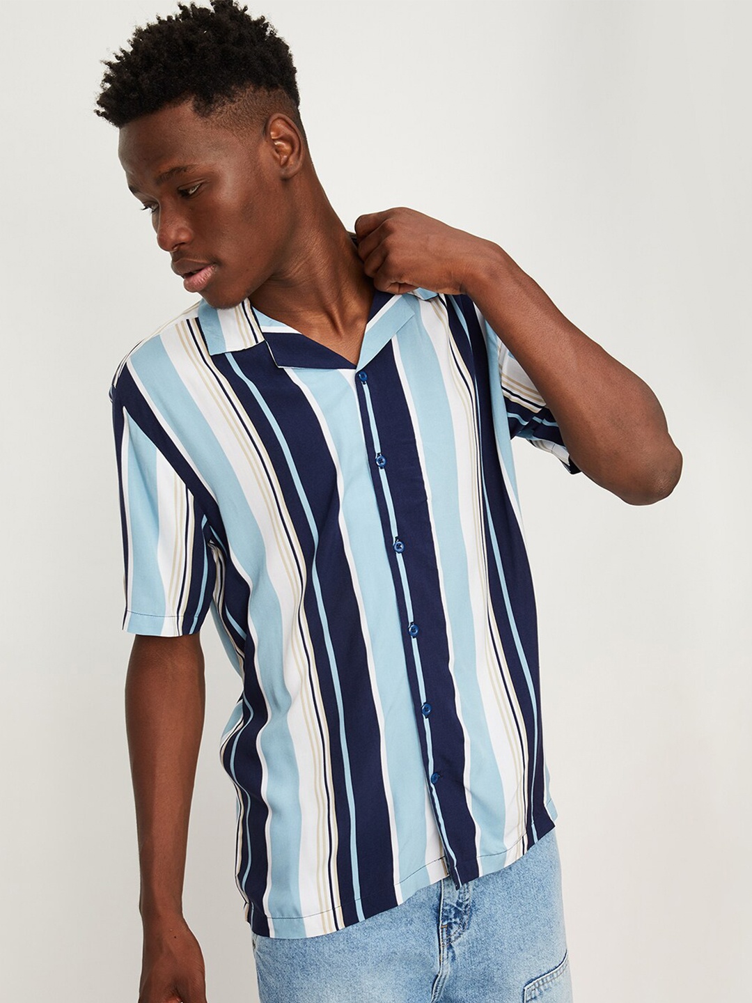 

max Vertical Striped Casual Shirt, Blue
