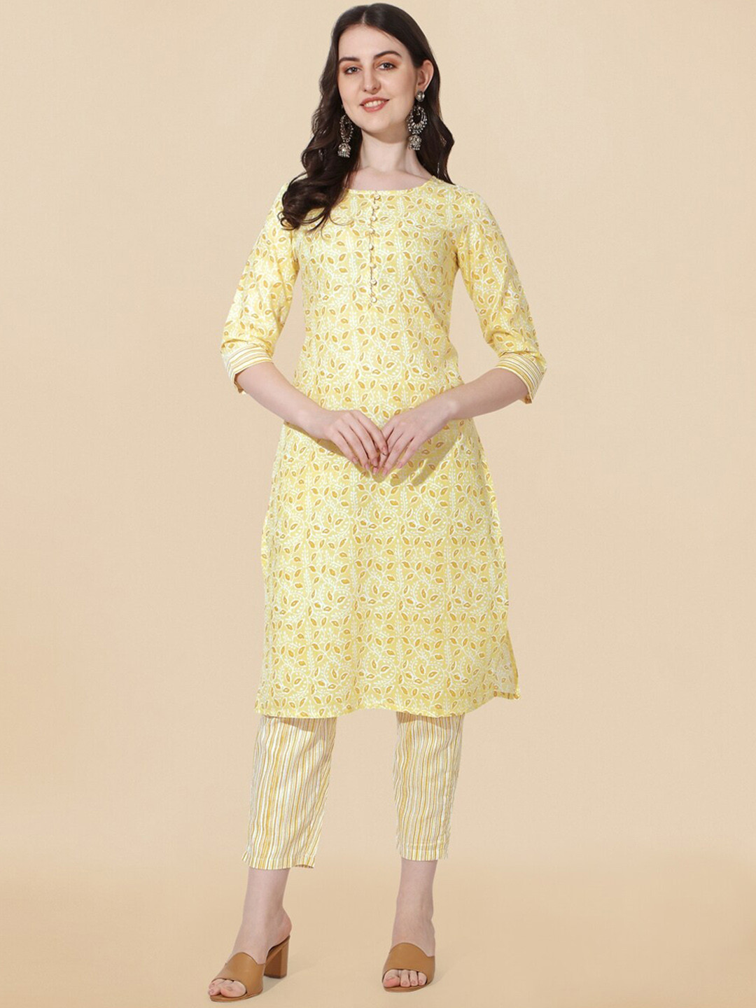 

KALINI Printed Round Neck Straight Kurta with Trousers, Yellow