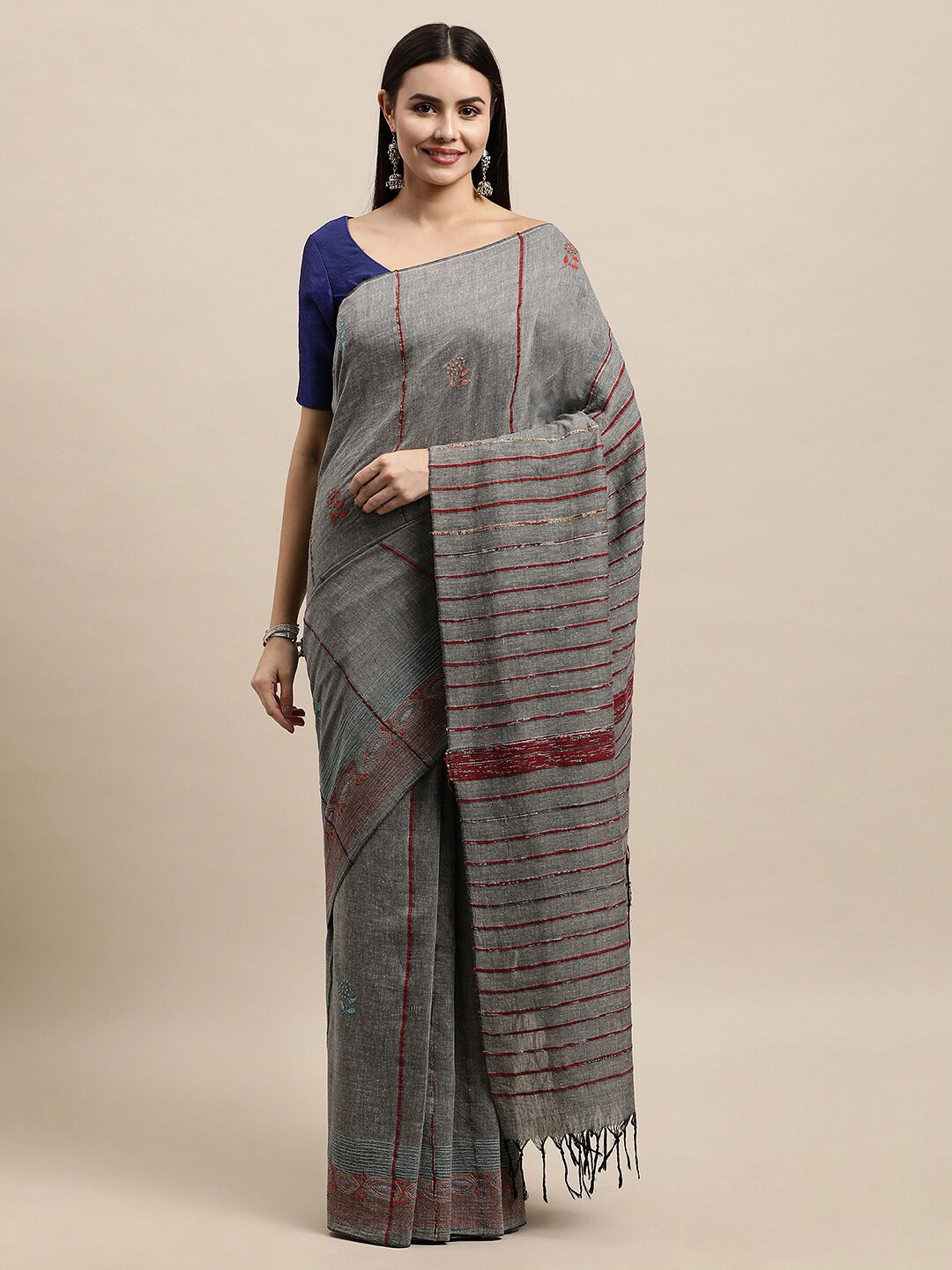 

ArtEastri Floral Motif Embroidered Pure Cotton Taant Saree, Grey