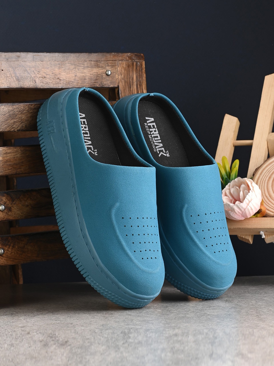 

AfroJack Women Perforations Padded Insole Mule Sneakers, Blue