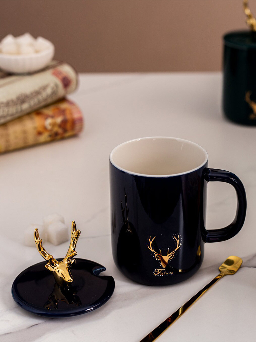 

THEDECORKART Future Navy Blue & Gold-Toned 3 Pcs Textured Mug with Lid and Spoon 100 ml