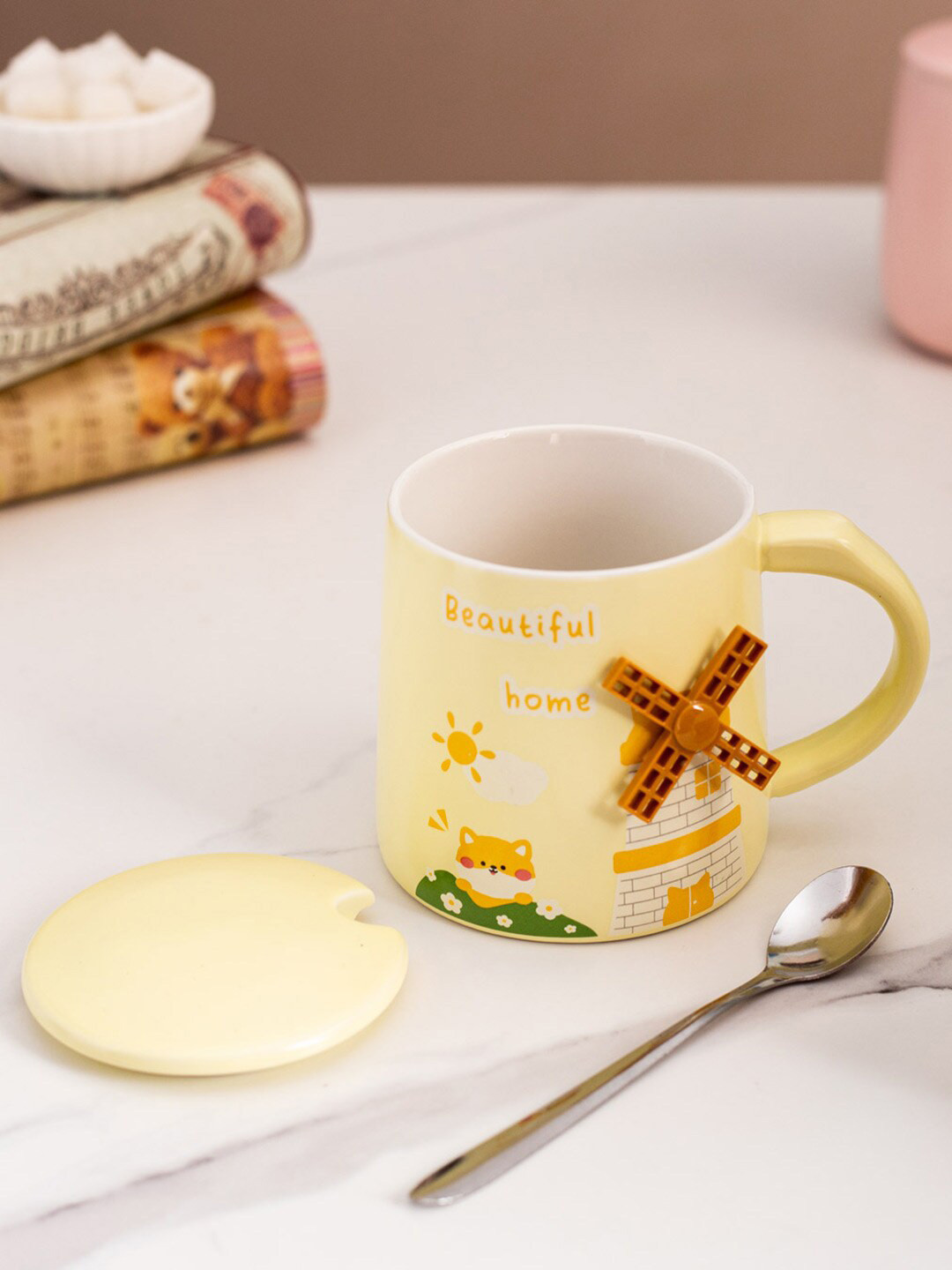 

THEDECORKART Beautiful Home Yellow & White 3 Pcs Textured Mug with Lid and Spoon 100 ml