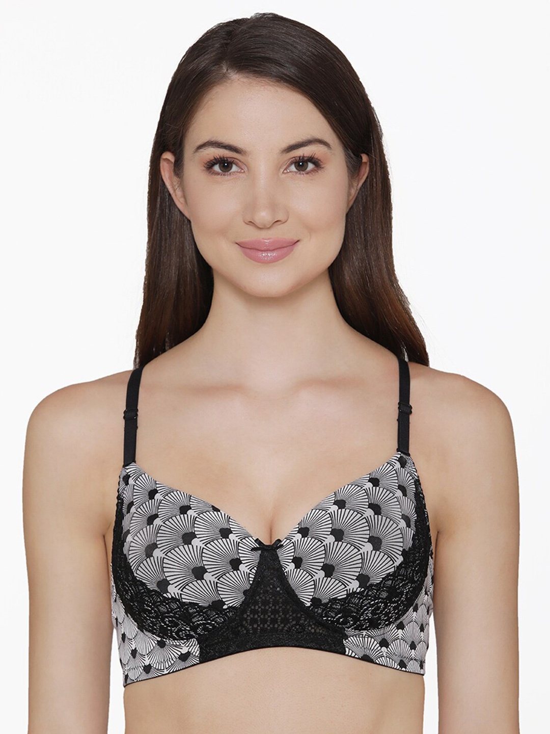 

Clovia Geometric Lightly Padded Non-Wired T-shirt Bra, Black