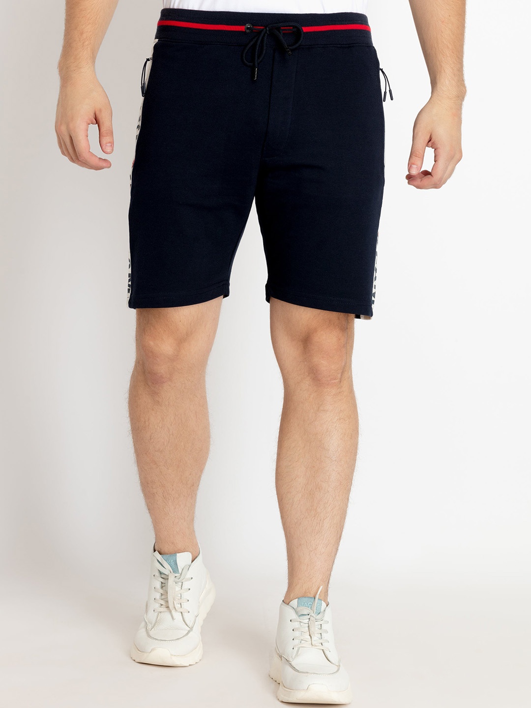

Status Quo Men Cotton Mid-Rise Regular Fit Shorts, Navy blue
