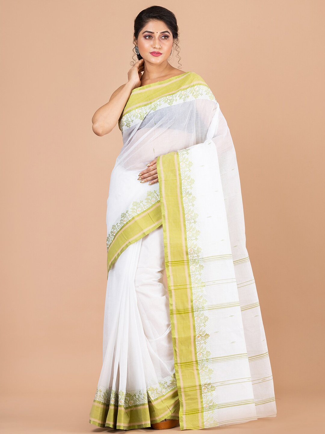 

Laa Calcutta Woven Design Pure Cotton Taant Saree, White
