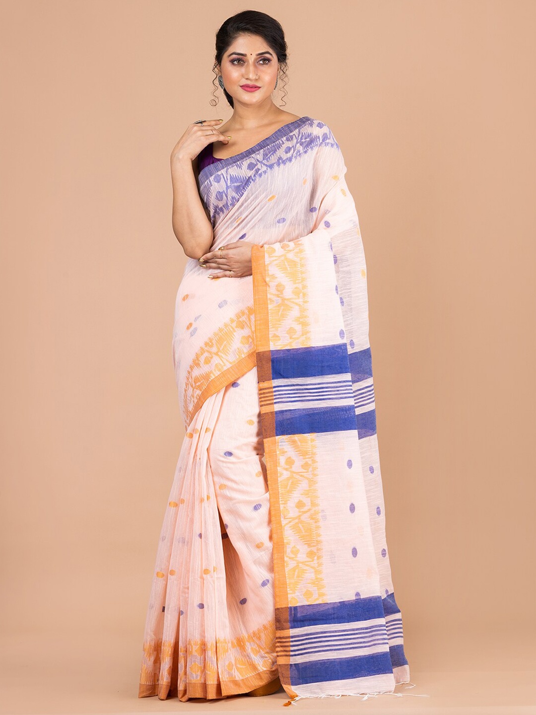 

Laa Calcutta Woven Design Pure Cotton Saree, Off white