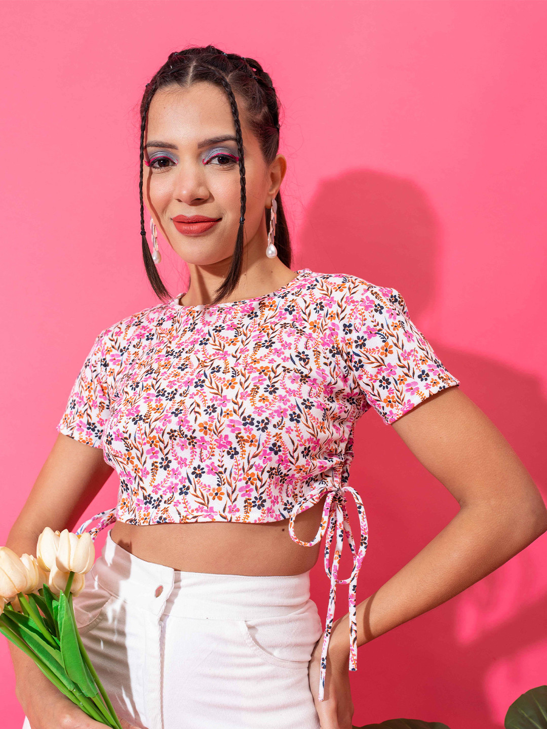 

Stylecast X Hersheinbox Tie-Up Floral Printed Fitted Cotton Crop Top, White