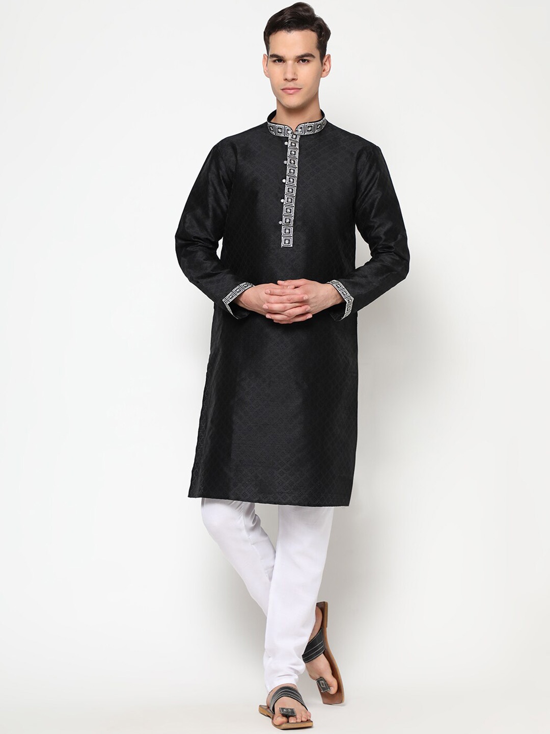 

GoStyle Mandarin Collar Thread Work Pure Cotton Kurta With Pyjamas, Black