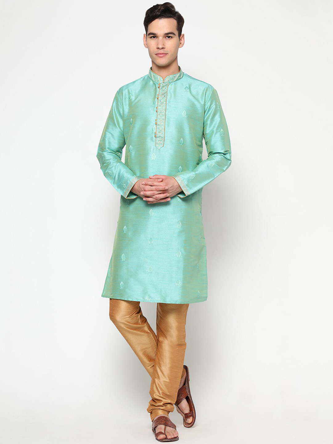 

GoStyle Men Embroidered Thread Work Pure Cotton Kurta with Pyjama Set, Sea green