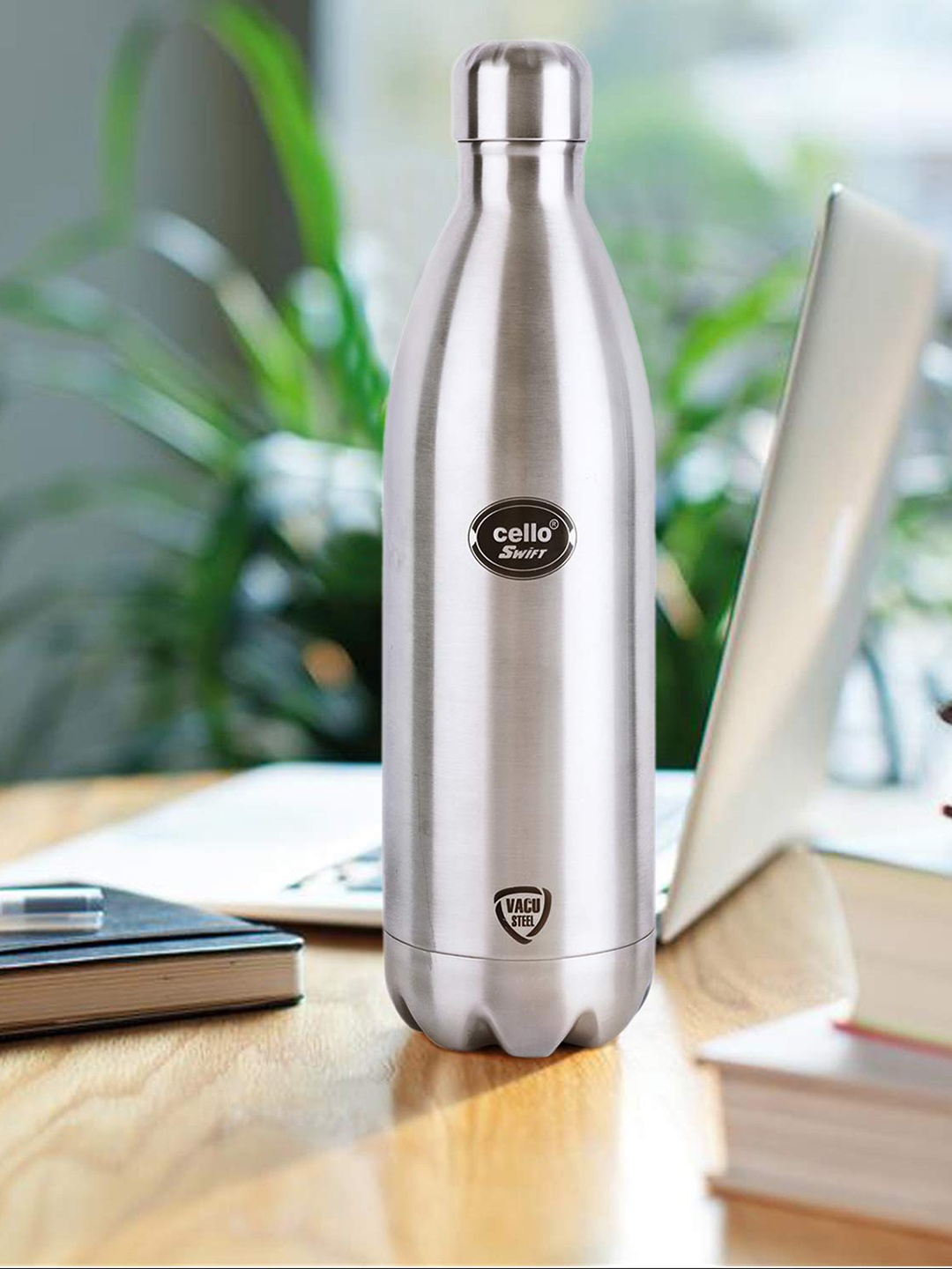 

Cello Swift Stainless Steel Double Walled Vacusteel Flask 750 ml