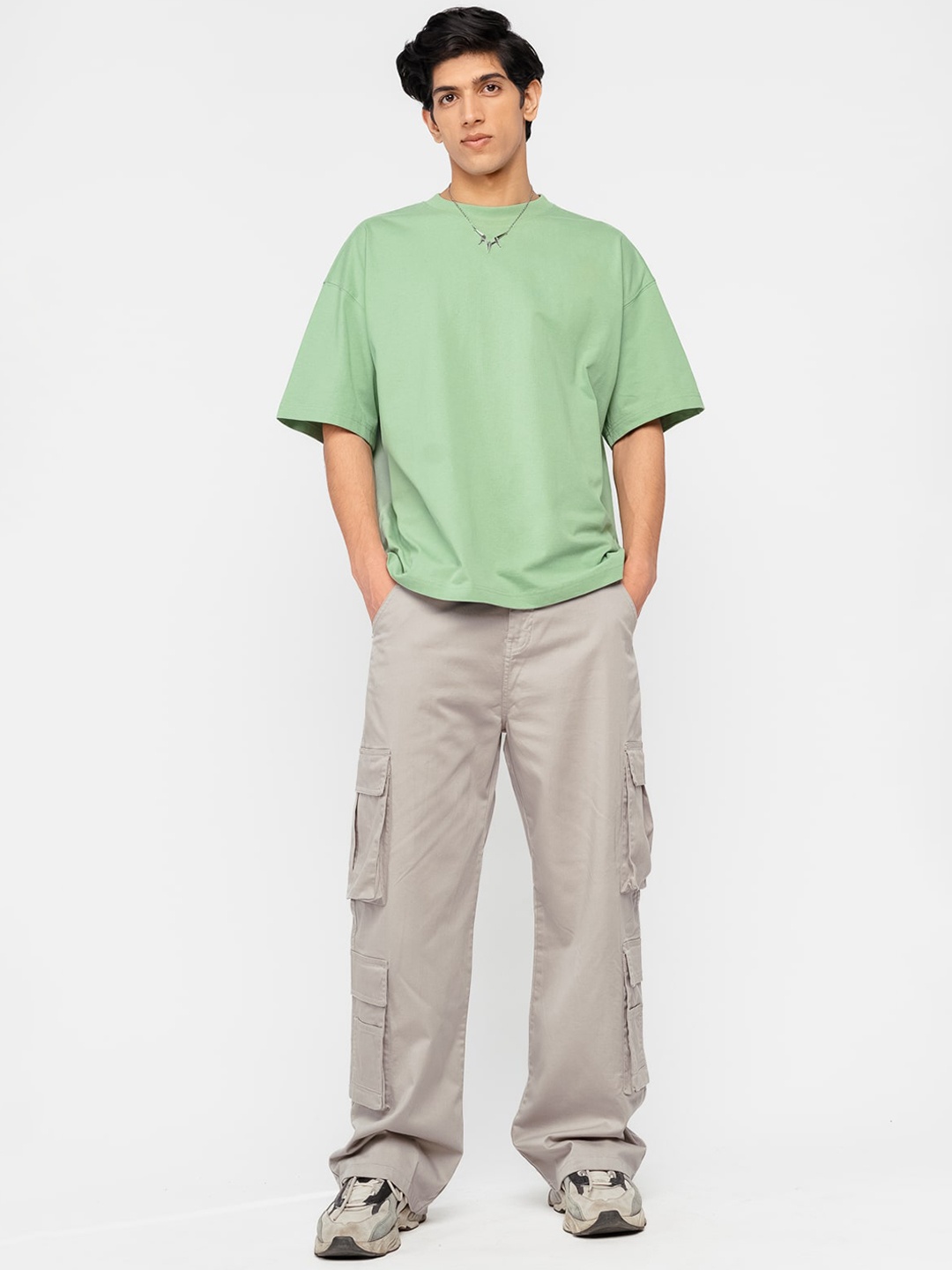 

FREAKINS Loose Fit Mid-Rise Cargo Trousers, Grey