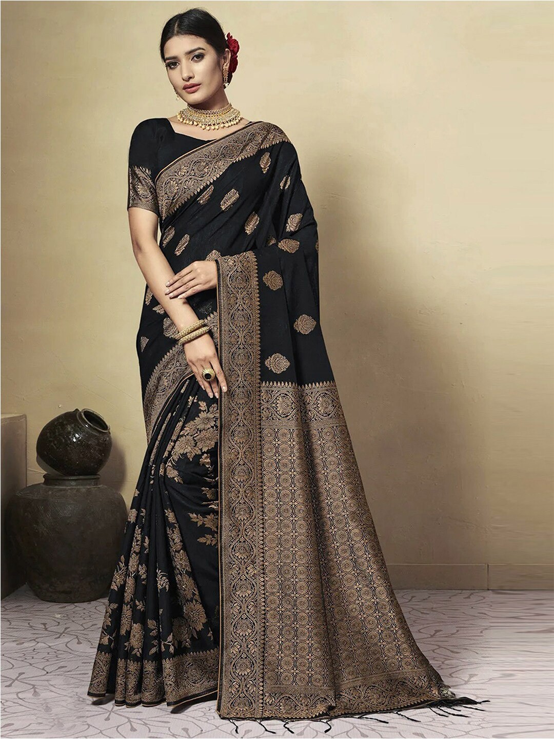 

Satrani Floral Woven Design Zari Banarasi Saree, Black